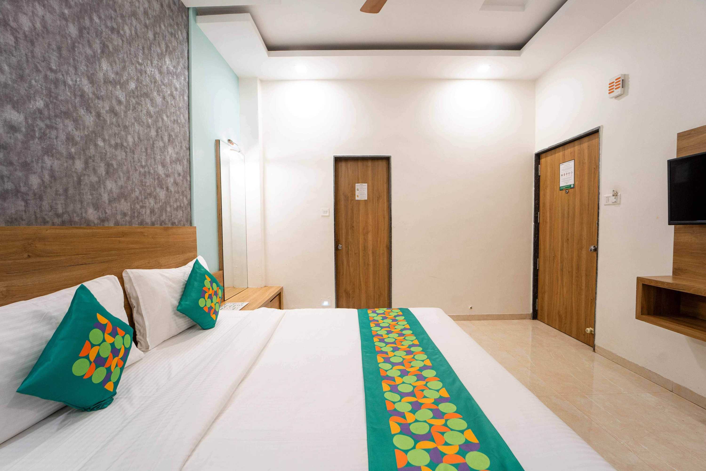 Gift card for Treebo Winter Town Venna Lake