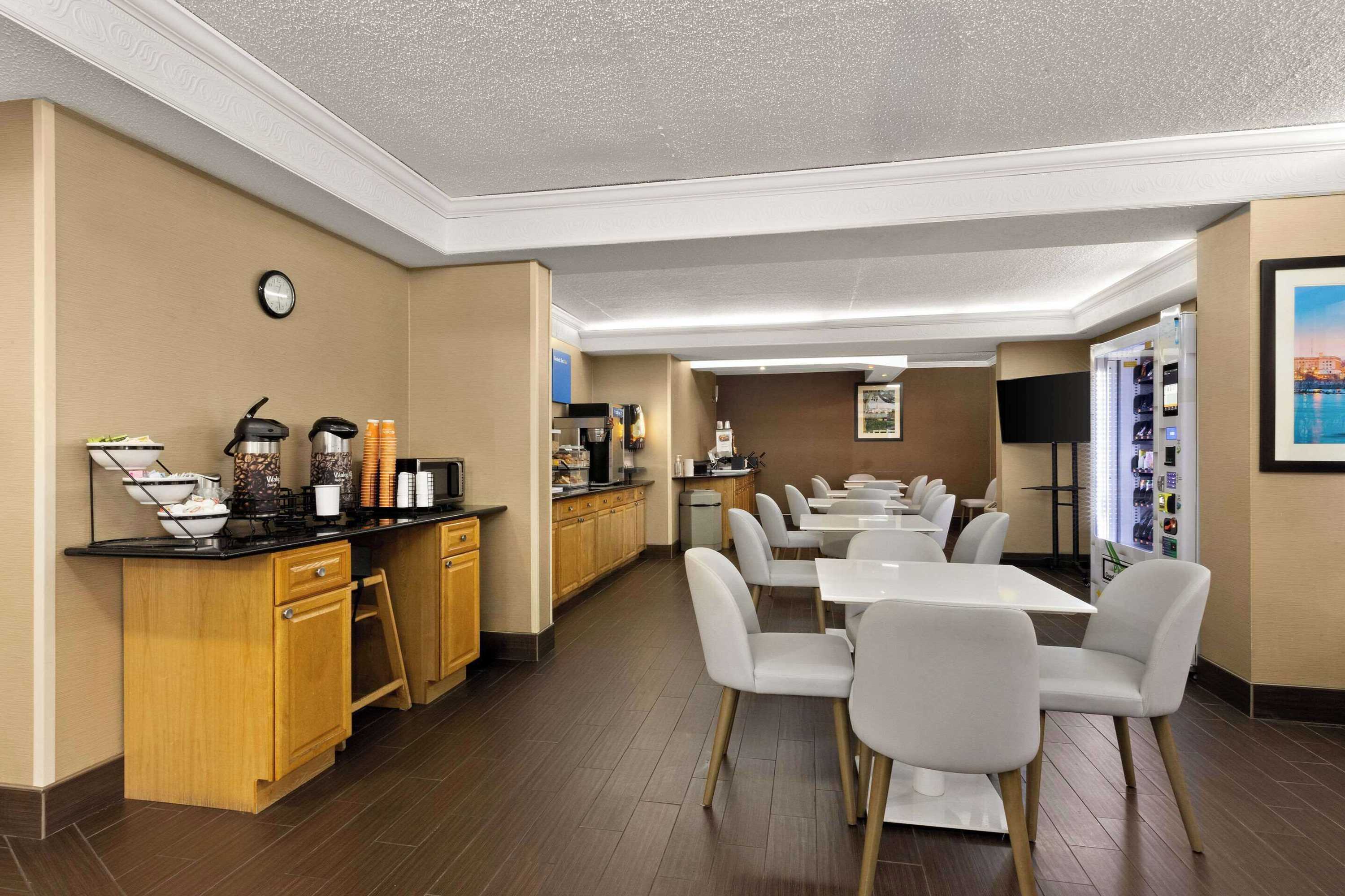 Gift card for Comfort Inn Bordentown Near NJ Turnpike Gift card for Comfort Inn Bordentown Near NJ Turnpike