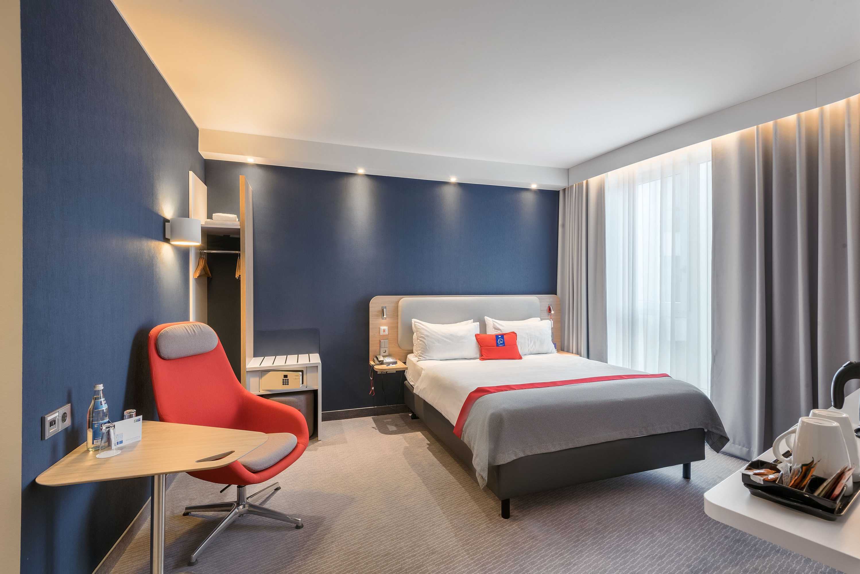 Gift card for Holiday Inn Express Siegen by Ihg Gift card for Holiday Inn Express Siegen by Ihg