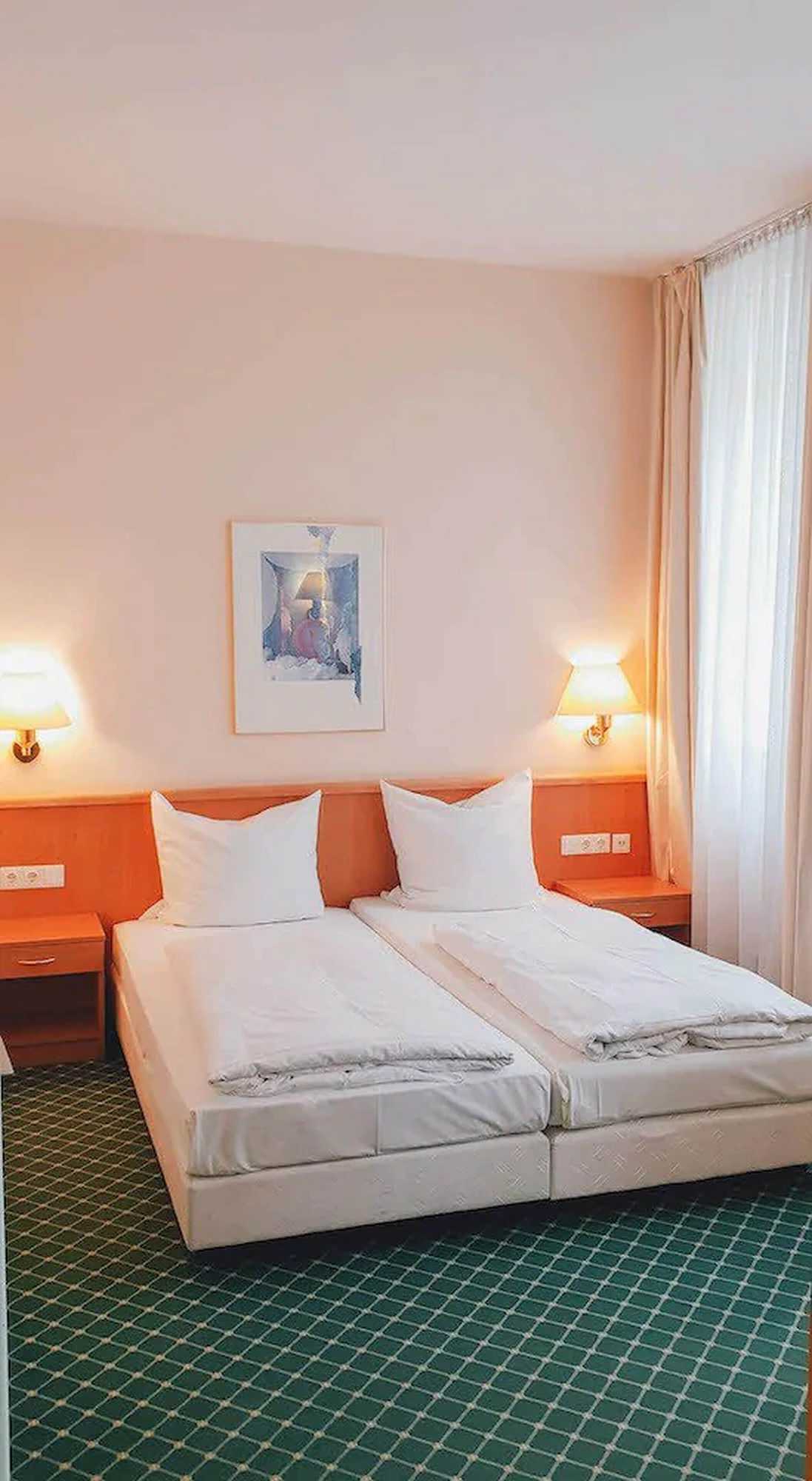 Gift card for Hotel Helle Mitte Berlin Gift card for Hotel Helle Mitte Berlin