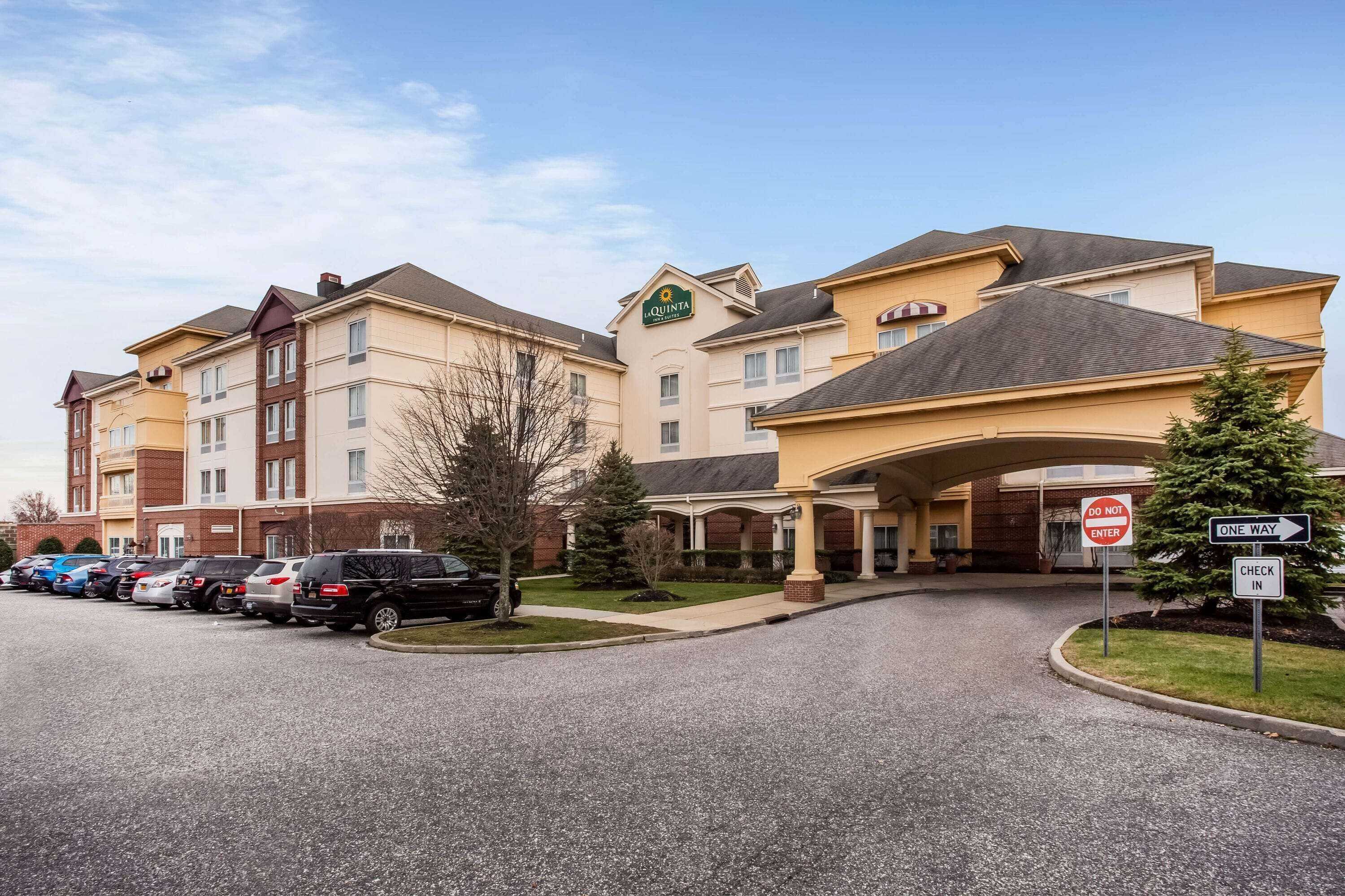 Gift card for La Quinta Inn & Suites by Wyndham Islip - Macarthur Airport Gift card for La Quinta Inn & Suites by Wyndham Islip - Macarthur Airport