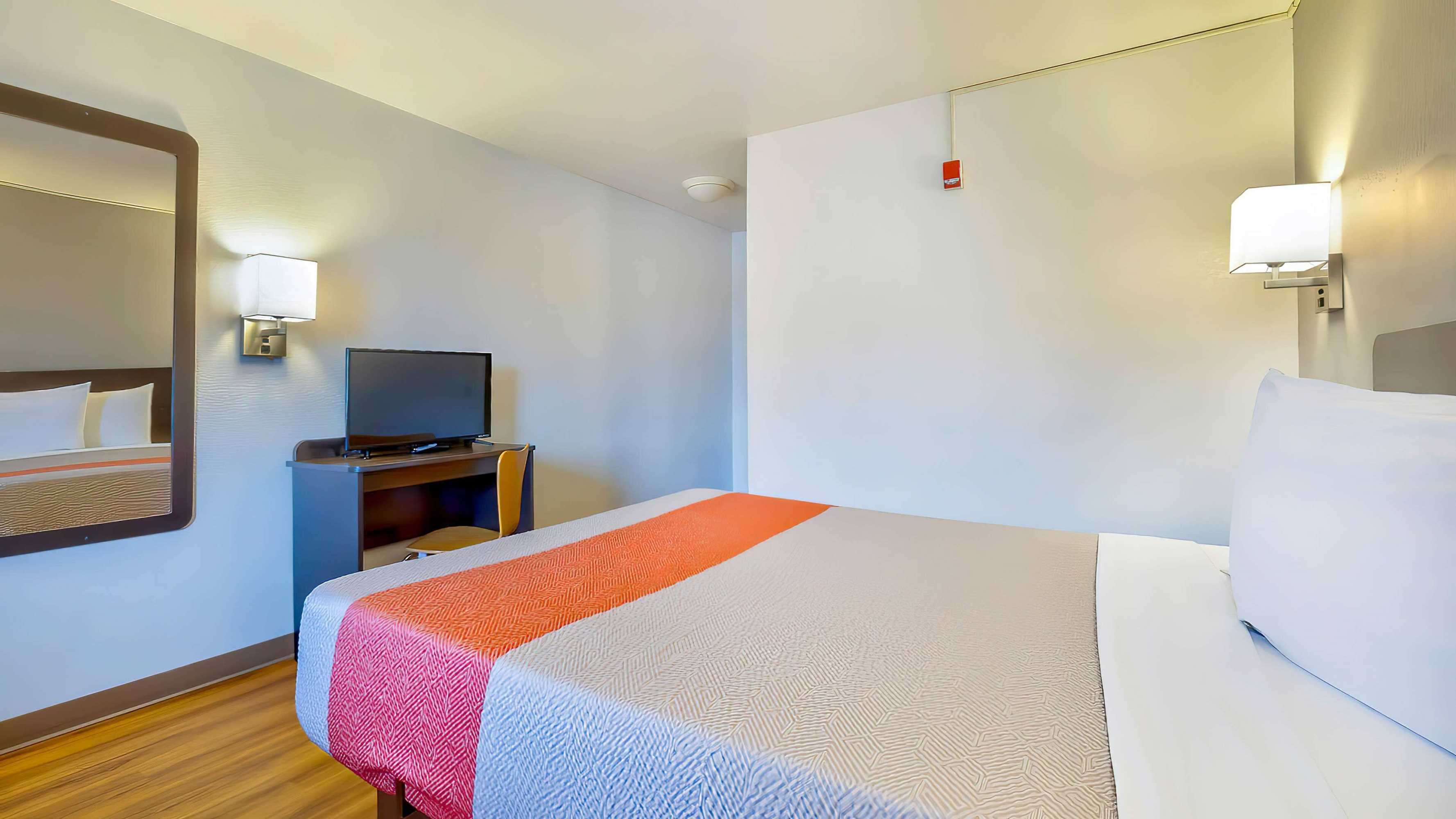 Gift card for Motel 6 Santa Rosa, NM Gift card for Motel 6 Santa Rosa, NM