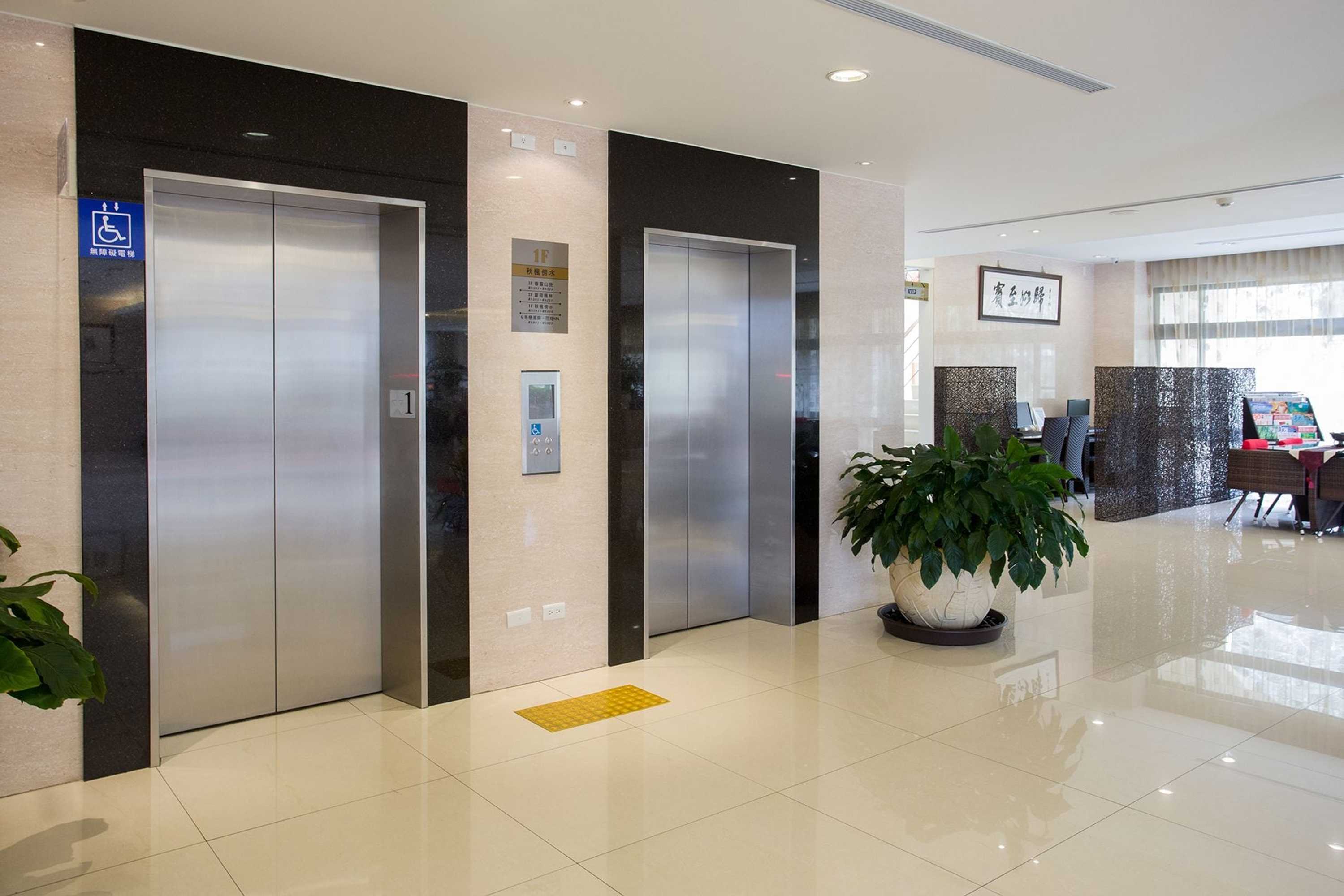 Gift card for Tai Yi Red Maple Resort