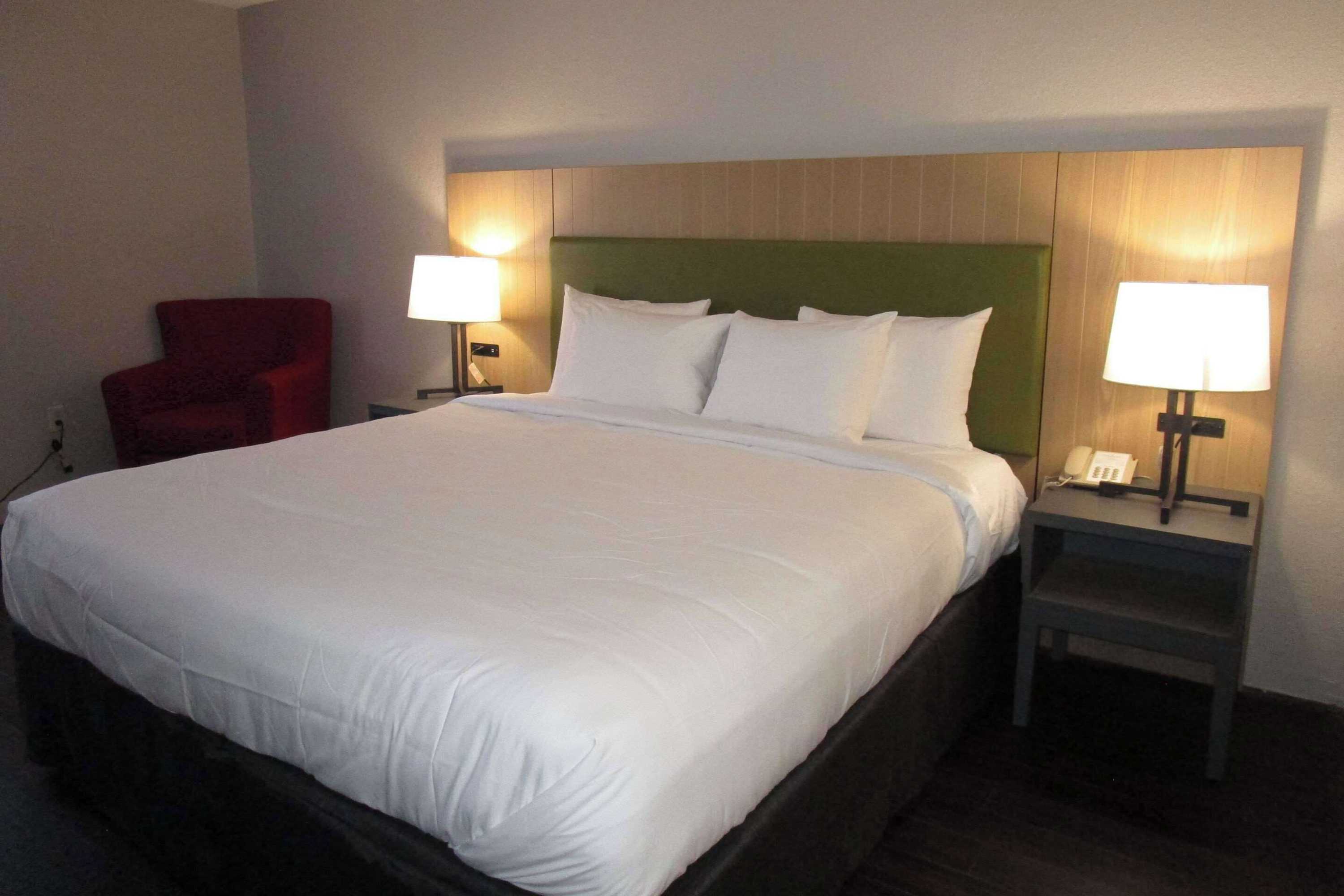Gift card for Country Inn & Suites By Radisson, Dunbar - Charleston Gift card for Country Inn & Suites By Radisson, Dunbar - Charleston