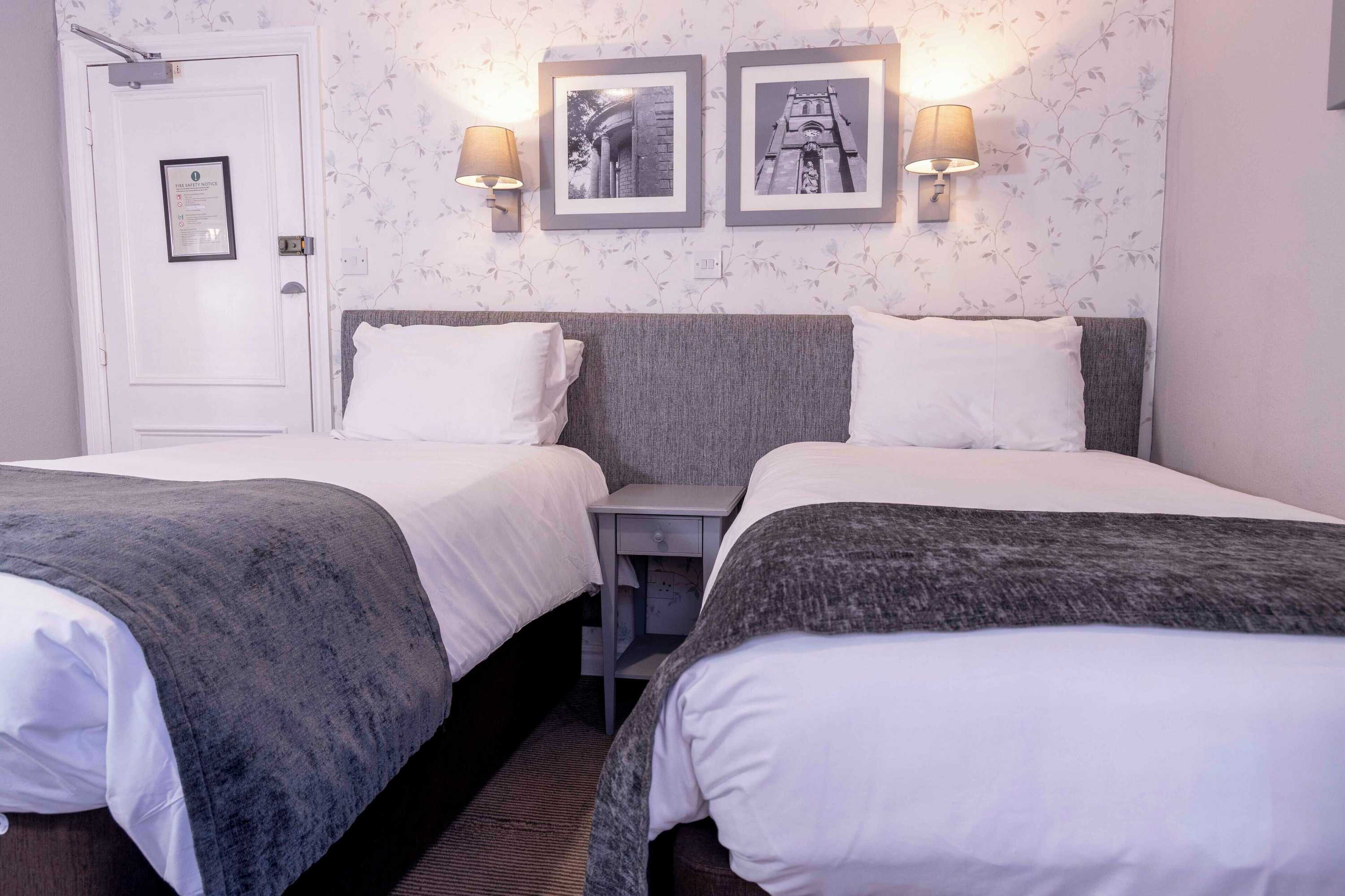 Gift card for Cromwell Lodge Hotel by Greene King Inns Gift card for Cromwell Lodge Hotel by Greene King Inns