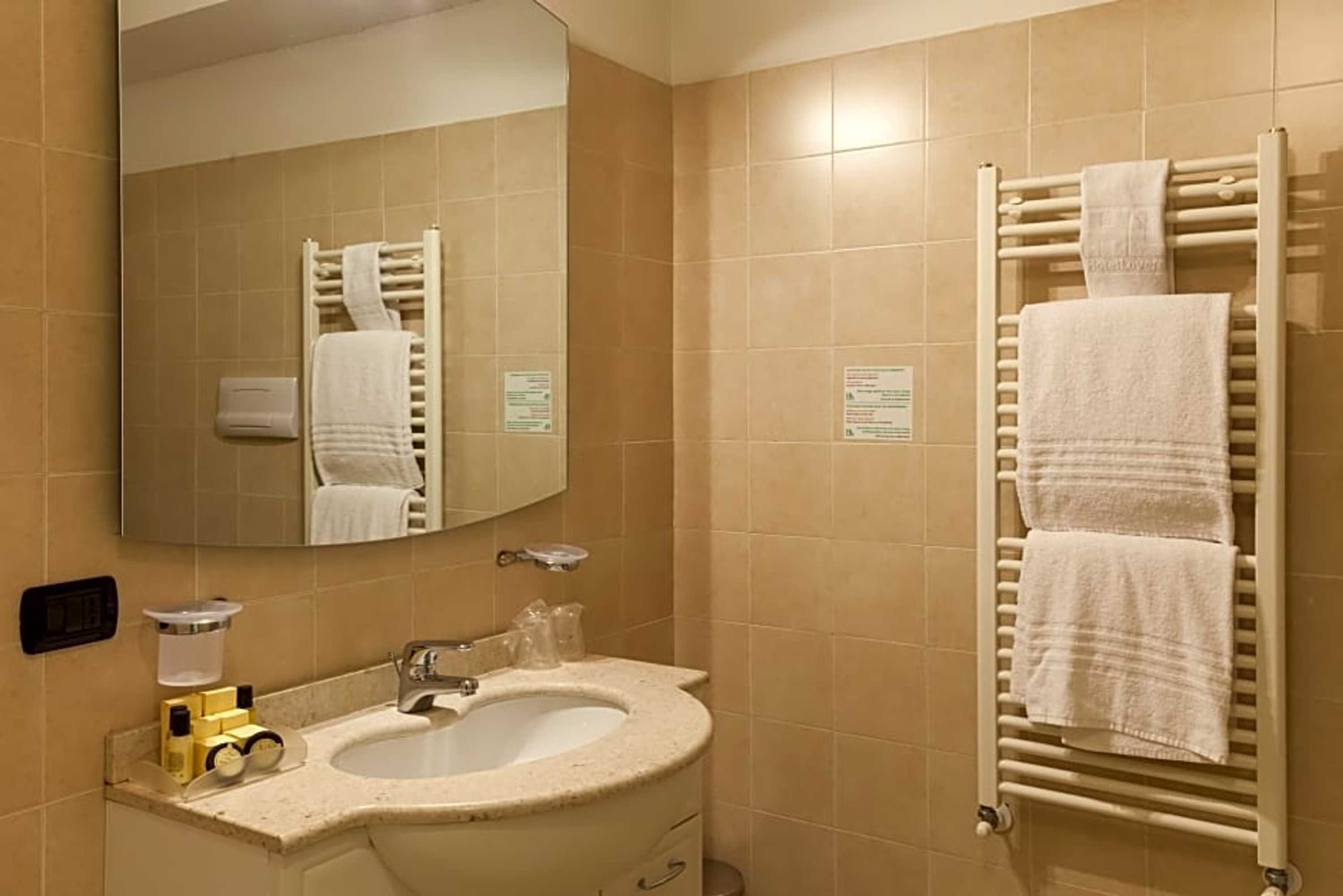 Gift card for Hotel Lovere Resort & Spa Gift card for Hotel Lovere Resort & Spa