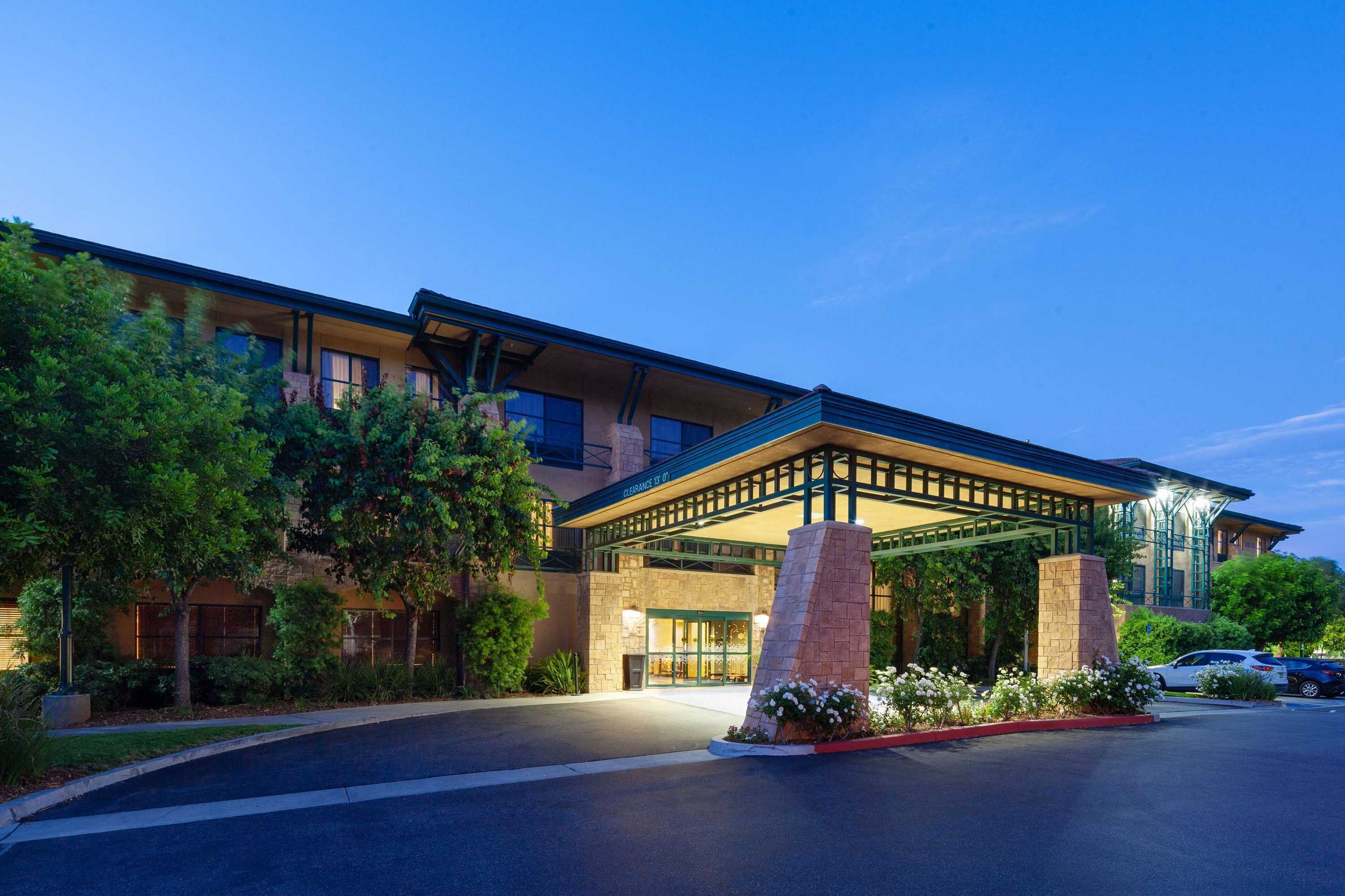 Gift card for Hampton Inn & Suites Agoura Hills Gift card for Hampton Inn & Suites Agoura Hills