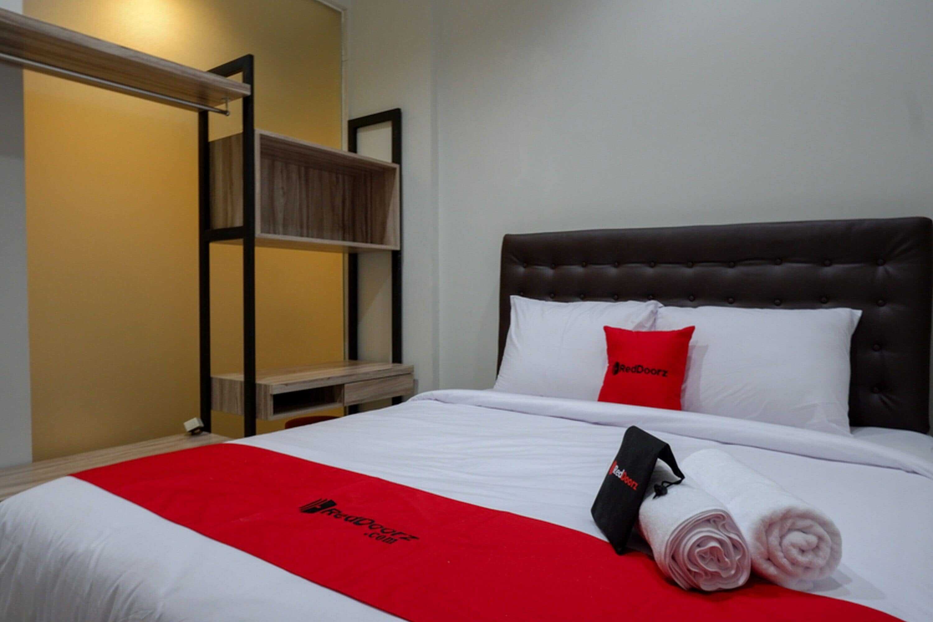 Gift card for Reddoorz @ Jalan Kartini Semarang