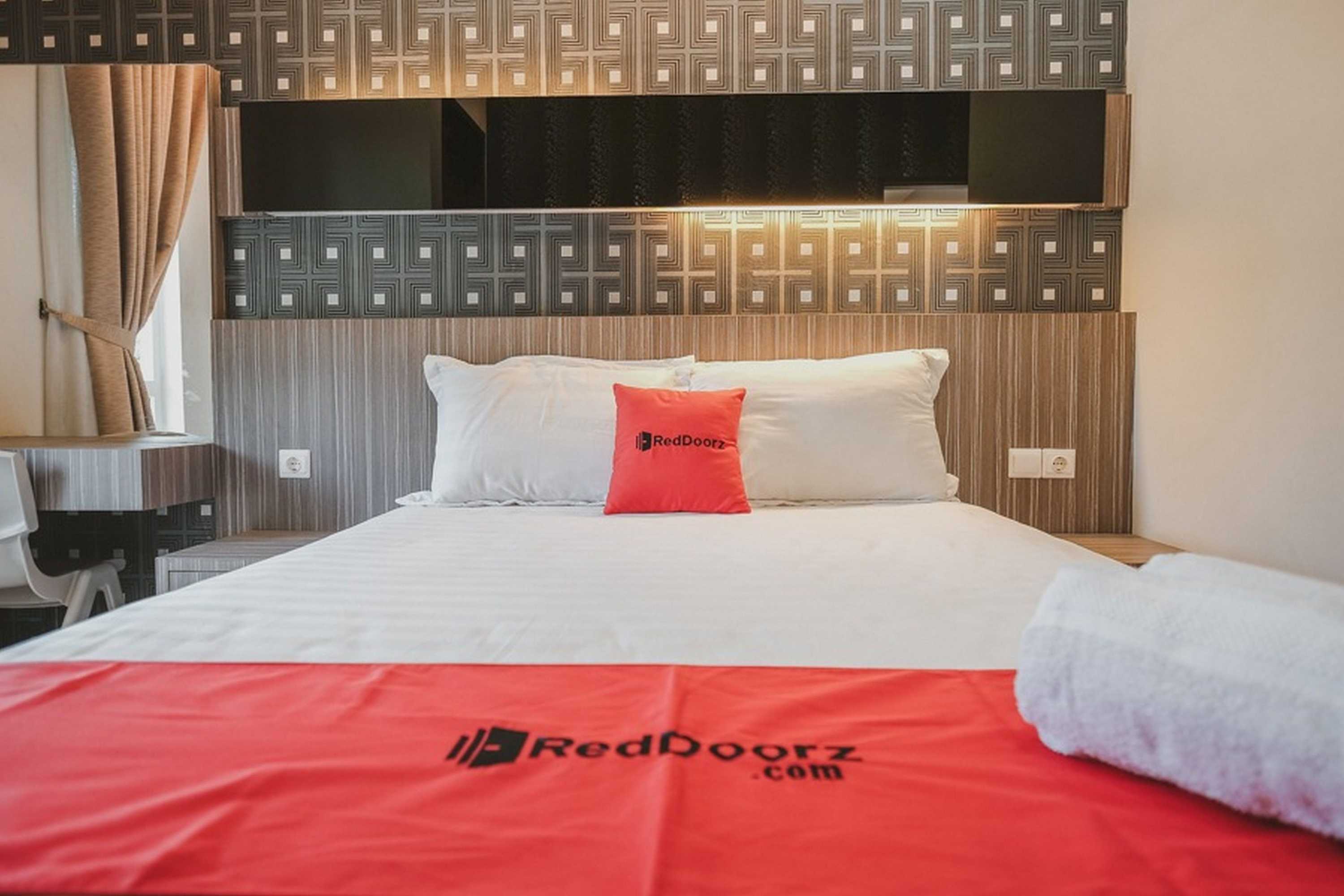 Gift card for Reddoorz @ Jamin Ginting Medan Gift card for Reddoorz @ Jamin Ginting Medan