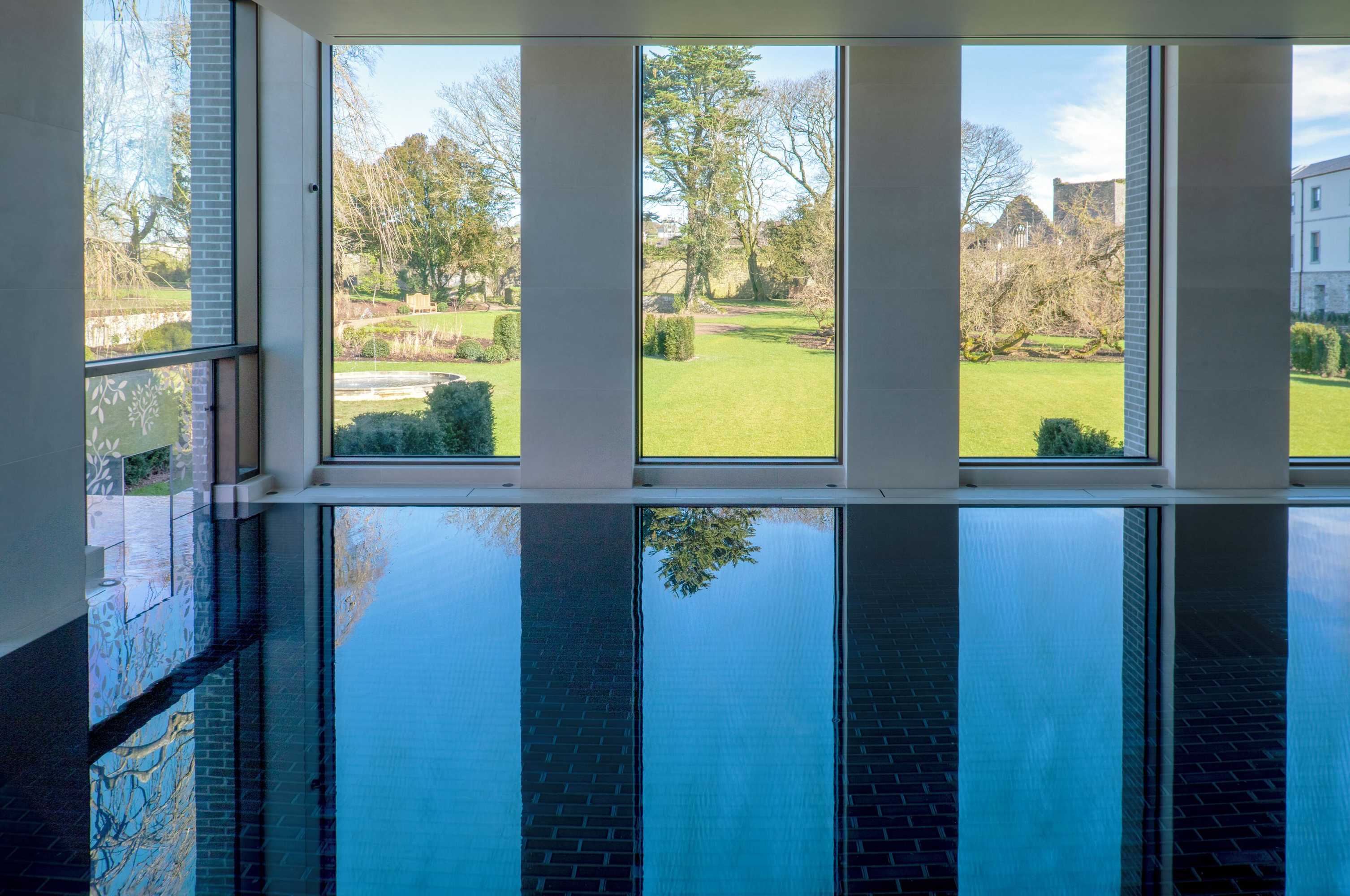 Gift card for 3 Bedroom Luxury Apartment Main Street Cashel Tipperary Gift card for 3 Bedroom Luxury Apartment Main Street Cashel Tipperary