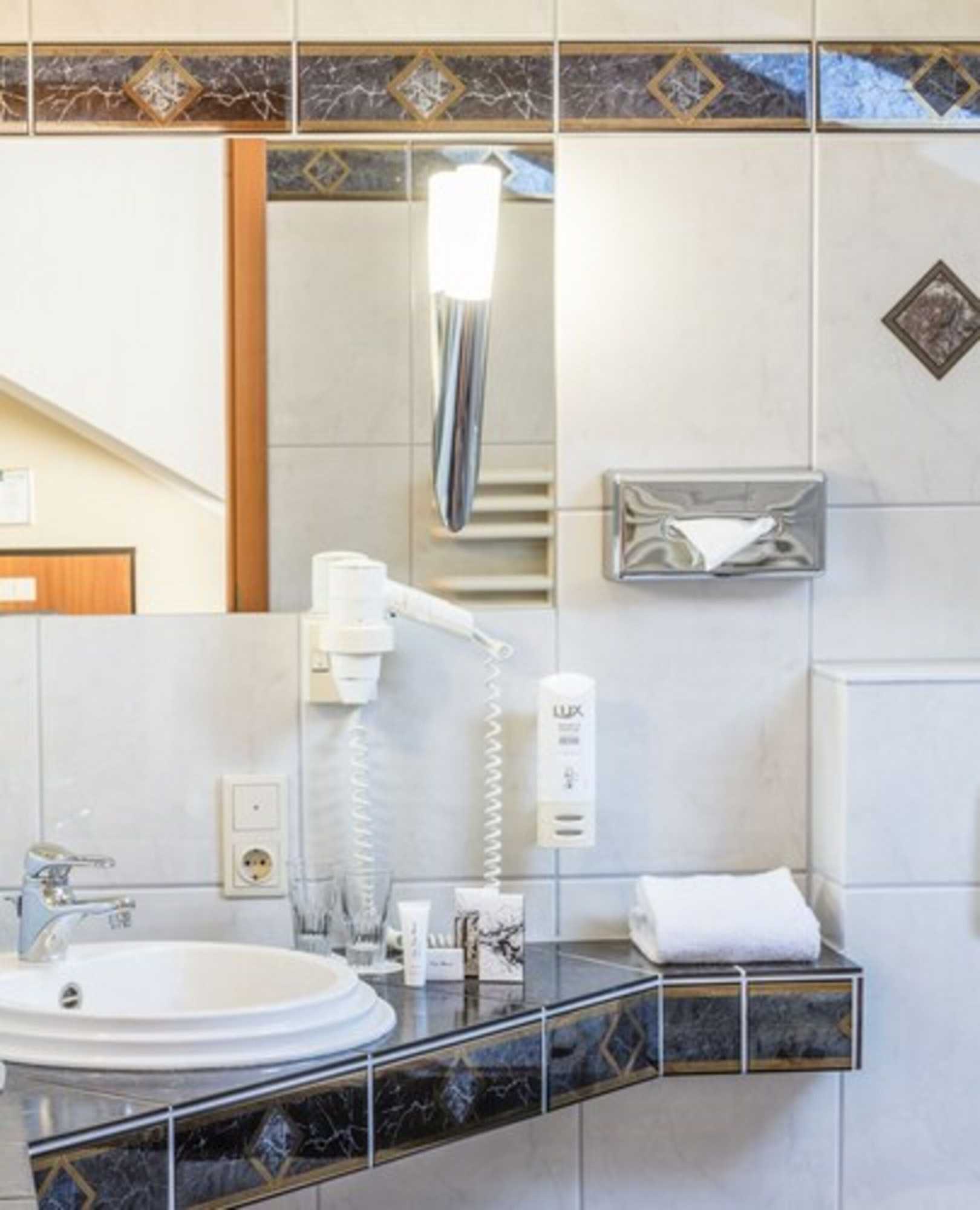 Gift card for Sport - Und Tagungshotel De Poort Gift card for Sport - Und Tagungshotel De Poort
