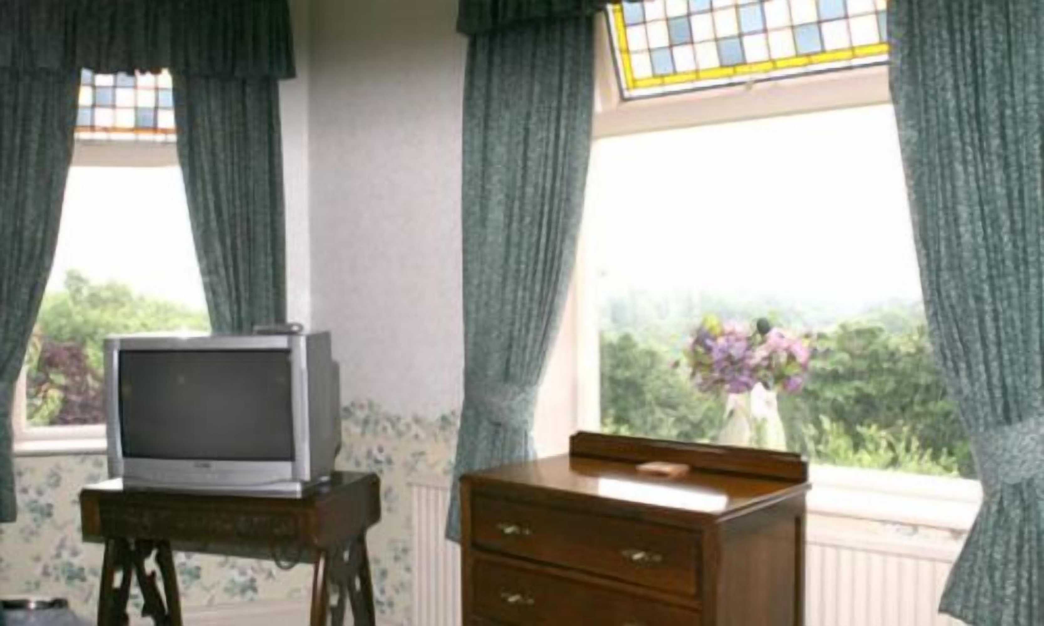 Gift card for Oakfield Lodge Guest House Stockport Gift card for Oakfield Lodge Guest House Stockport