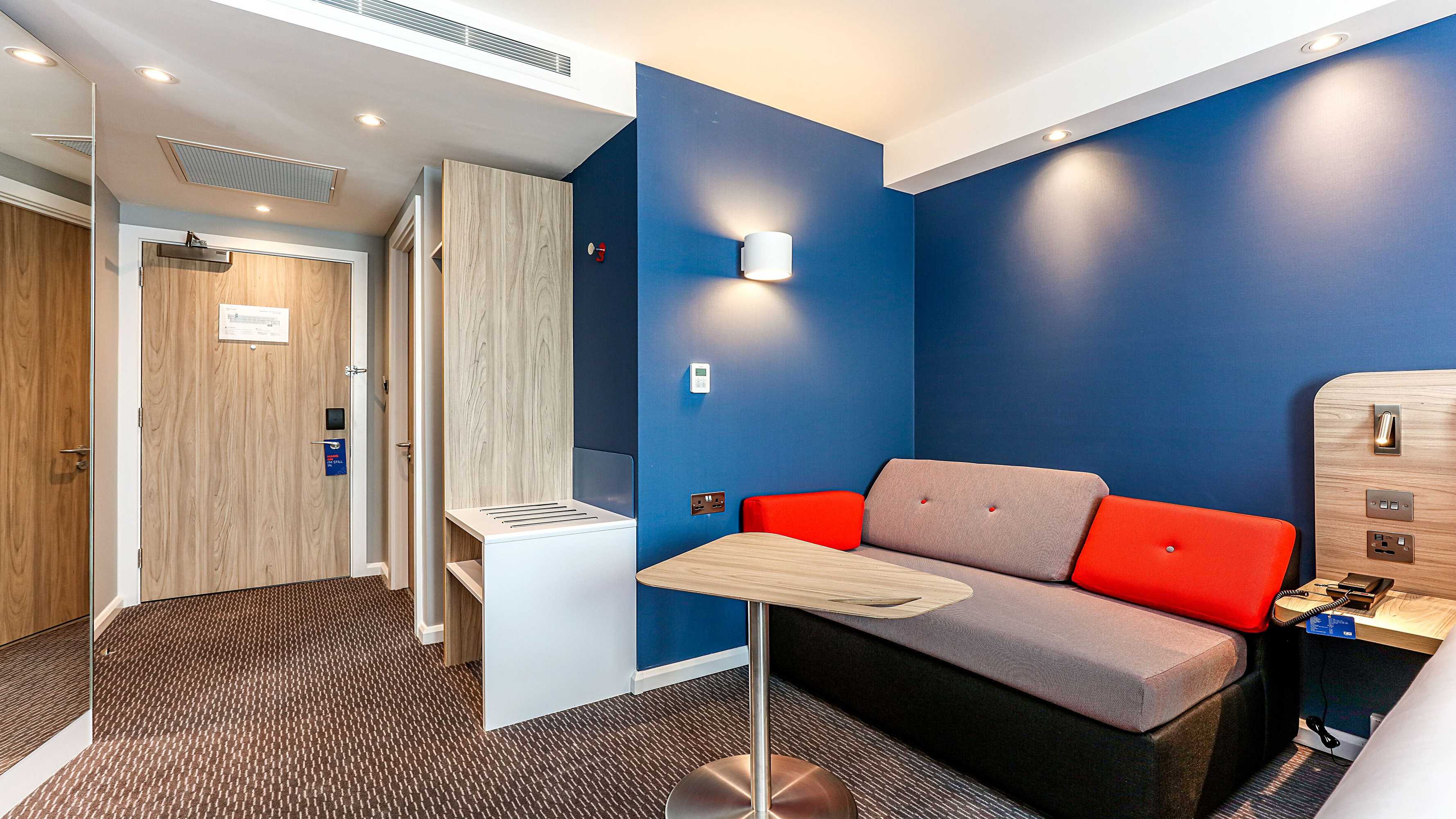 Gift card for Holiday Inn Express Windsor by Ihg Gift card for Holiday Inn Express Windsor by Ihg