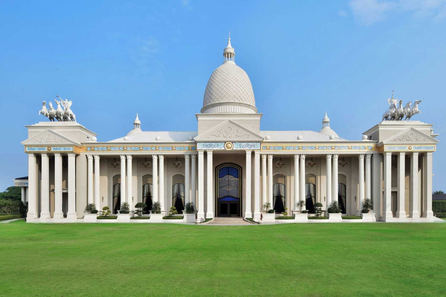 Gift card for Sheraton Grand Palace Indore Gift card for Sheraton Grand Palace Indore