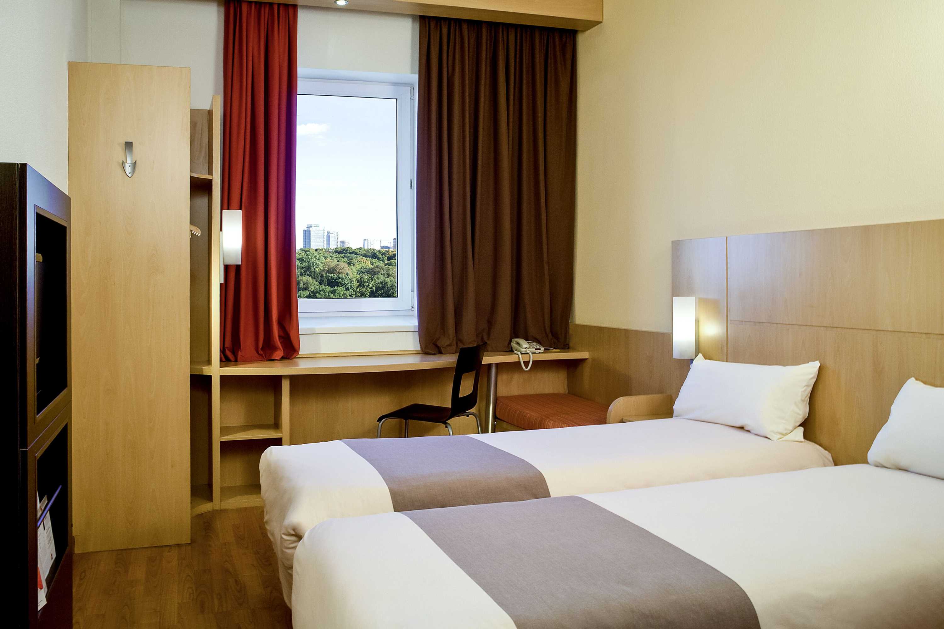 Gift card for Ibis Marseille Provence Aéroport Gift card for Ibis Marseille Provence Aéroport