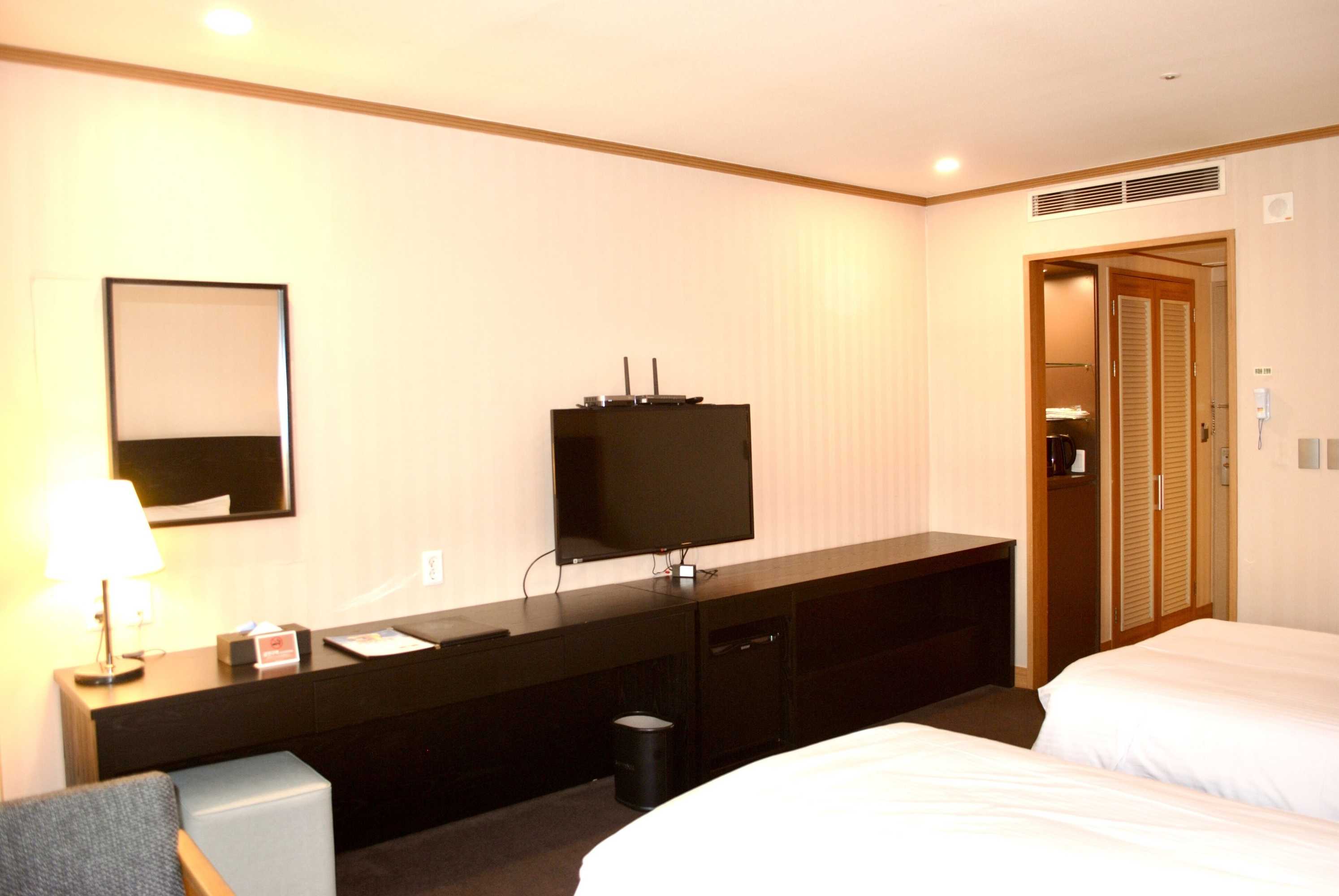 Gift card for Queen Vell Hotel & Wedding Gift card for Queen Vell Hotel & Wedding