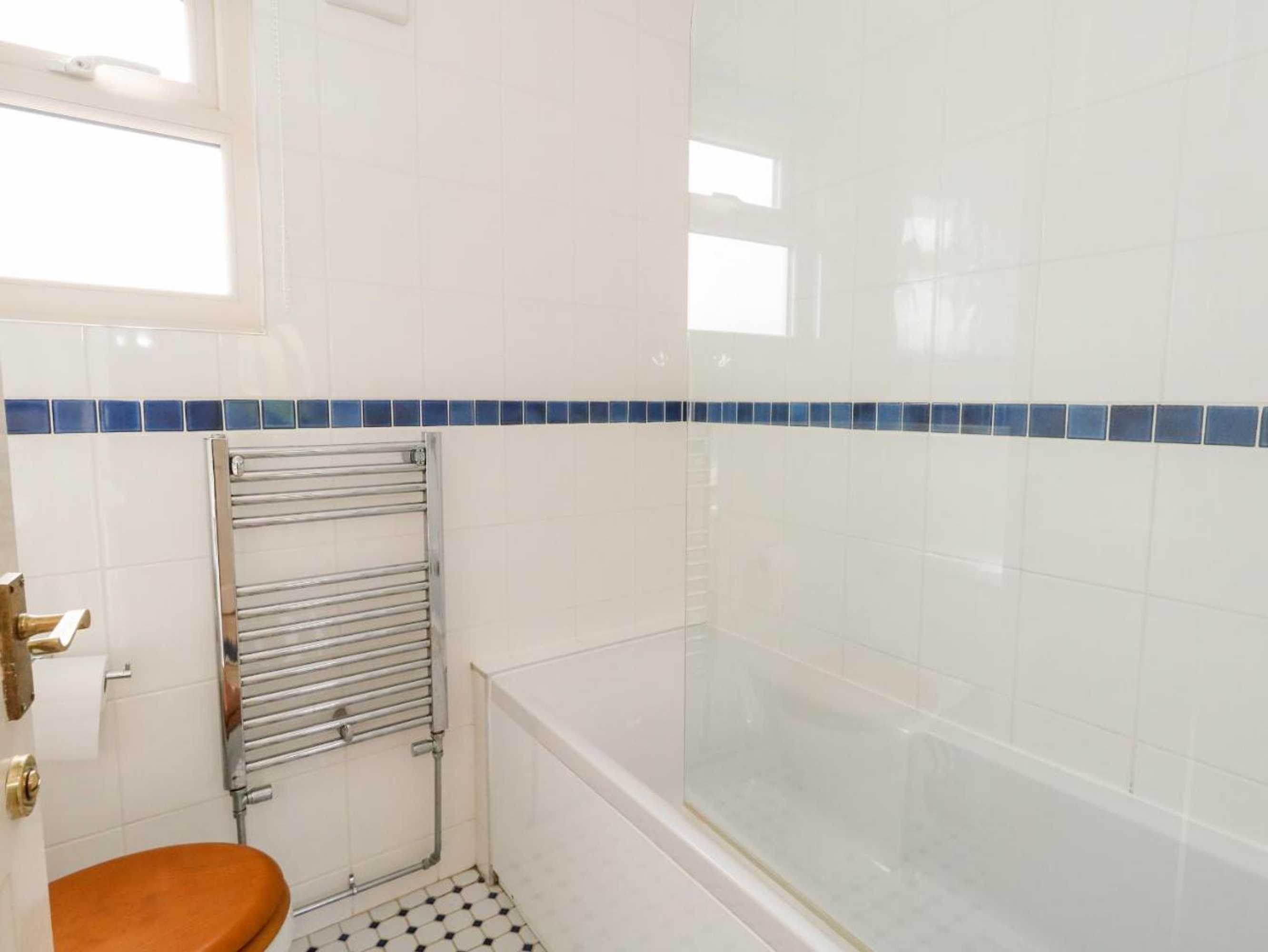 Gift card for Siesta Chalet, Bridport