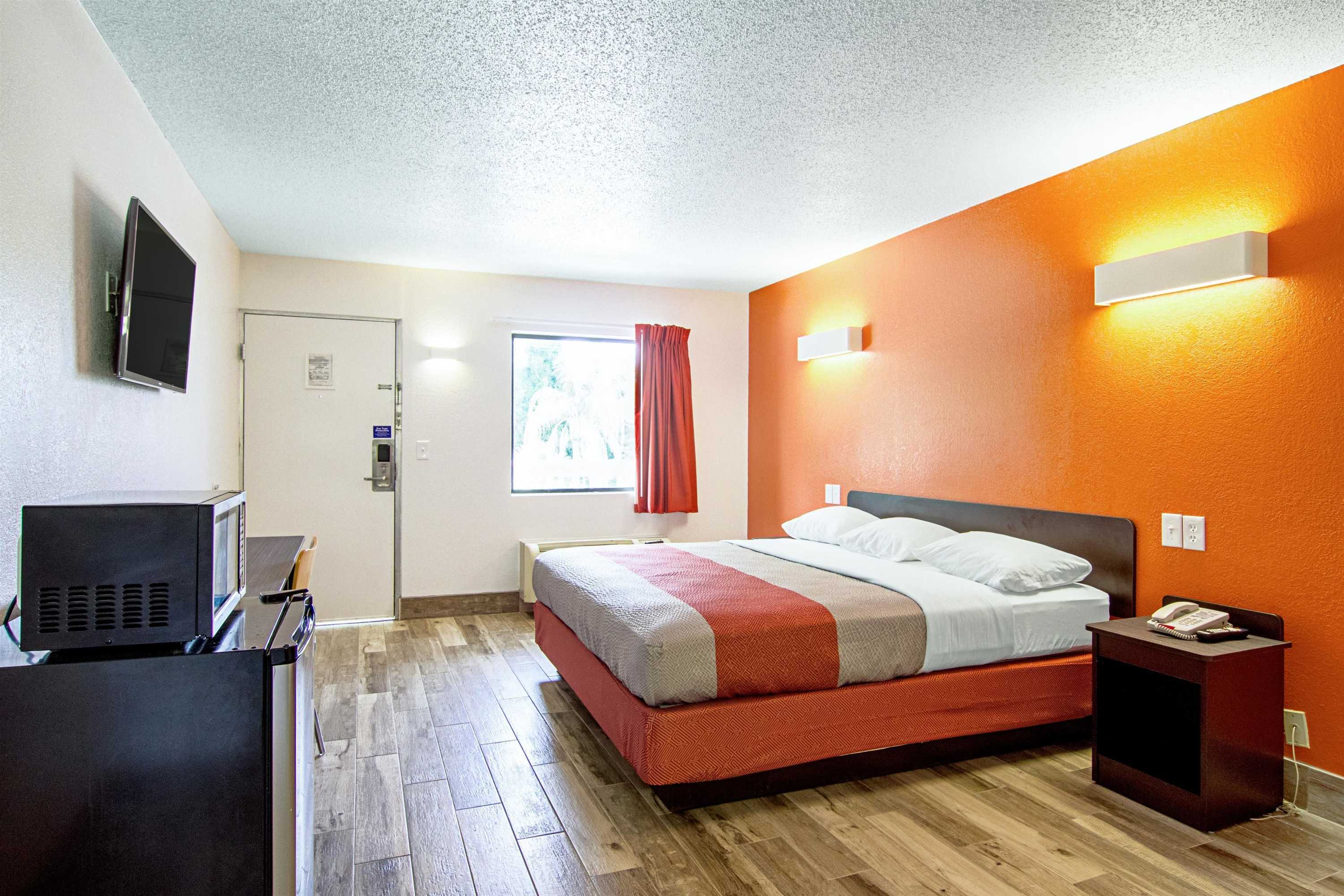 Gift card for Motel 6 Starke, FL Gift card for Motel 6 Starke, FL