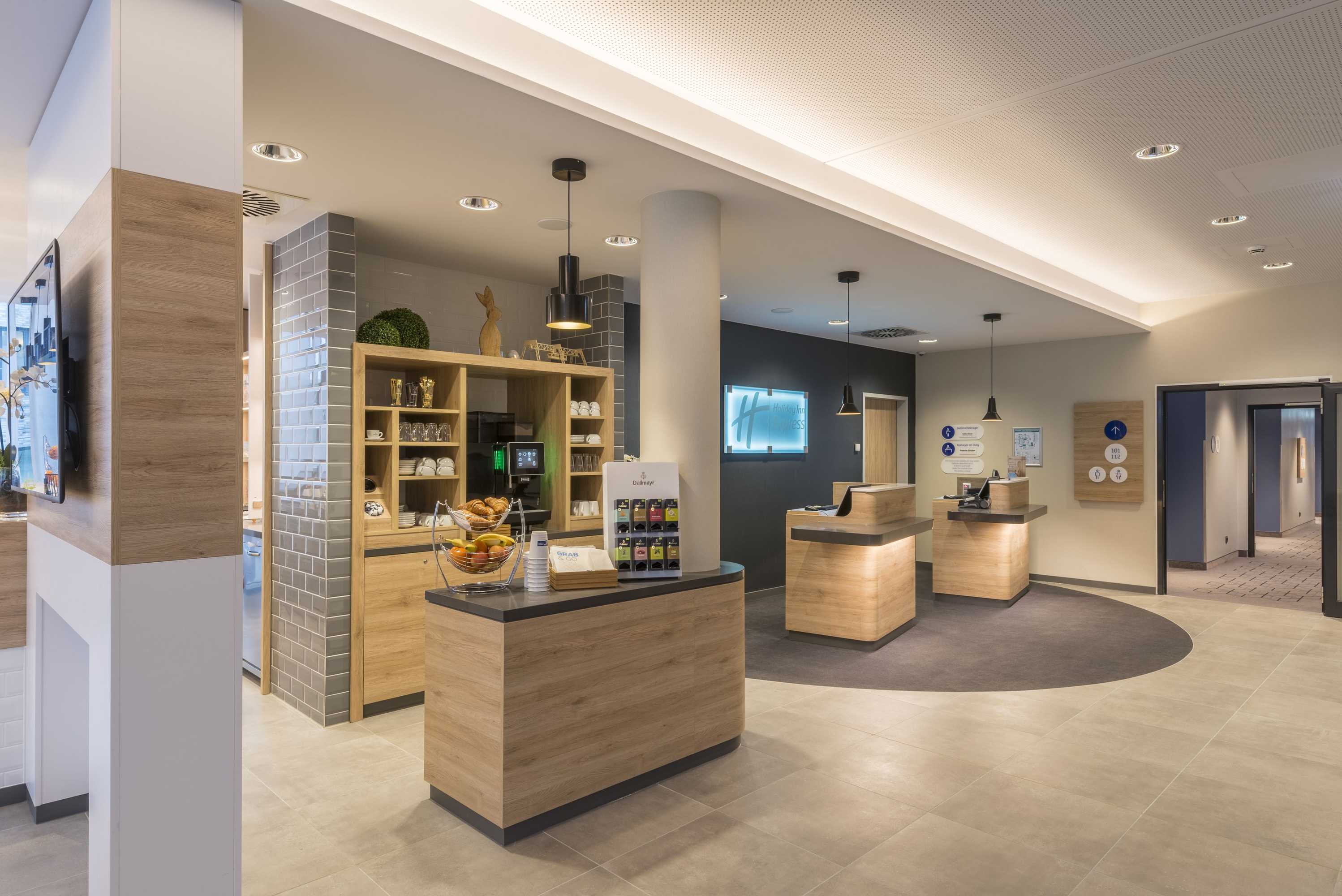 Gift card for Holiday Inn Express Wuppertal - Hauptbahnhof by Ihg Gift card for Holiday Inn Express Wuppertal - Hauptbahnhof by Ihg