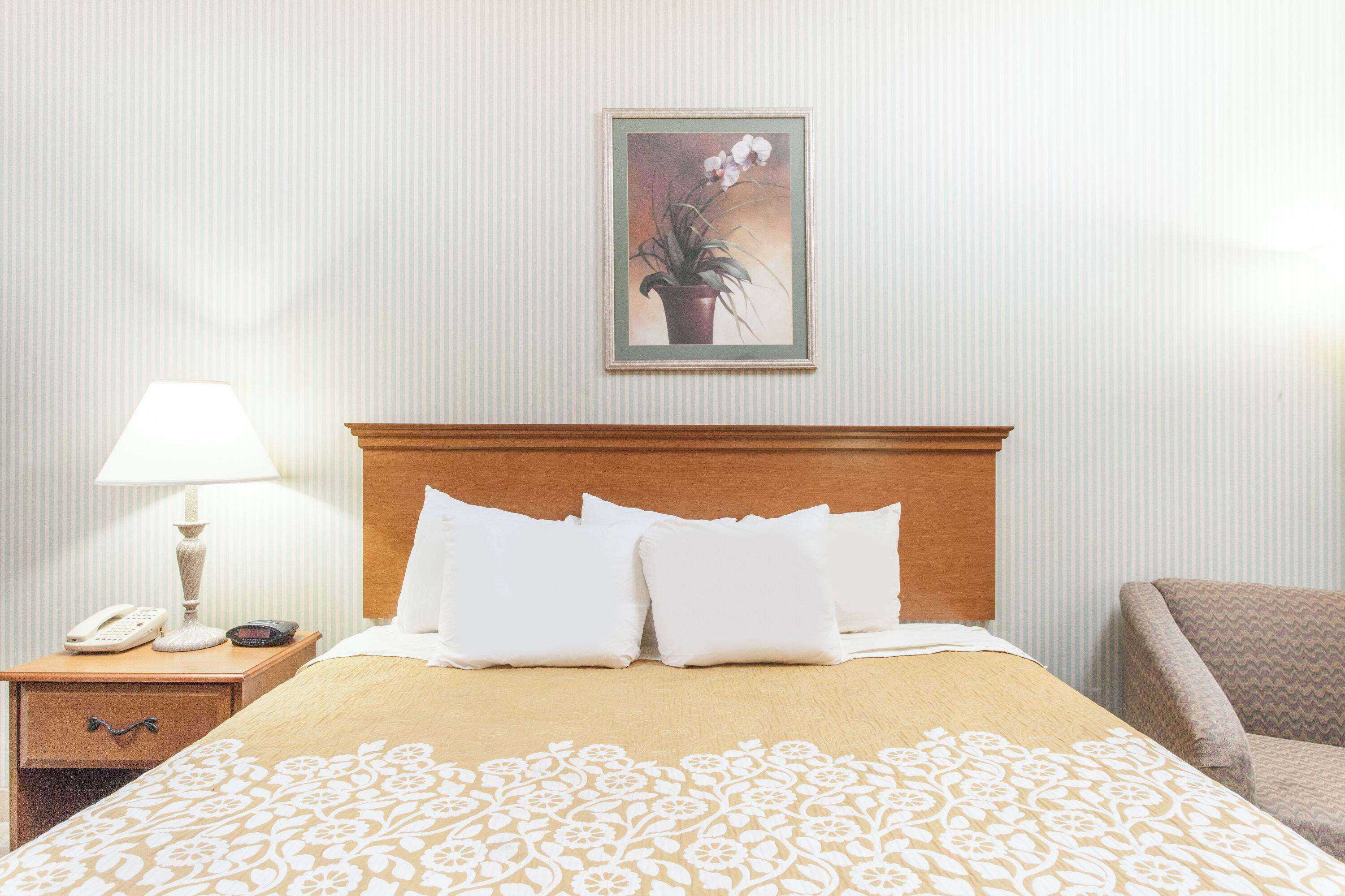 Gift card for Days Inn & Suites by Wyndham Seaford Gift card for Days Inn & Suites by Wyndham Seaford