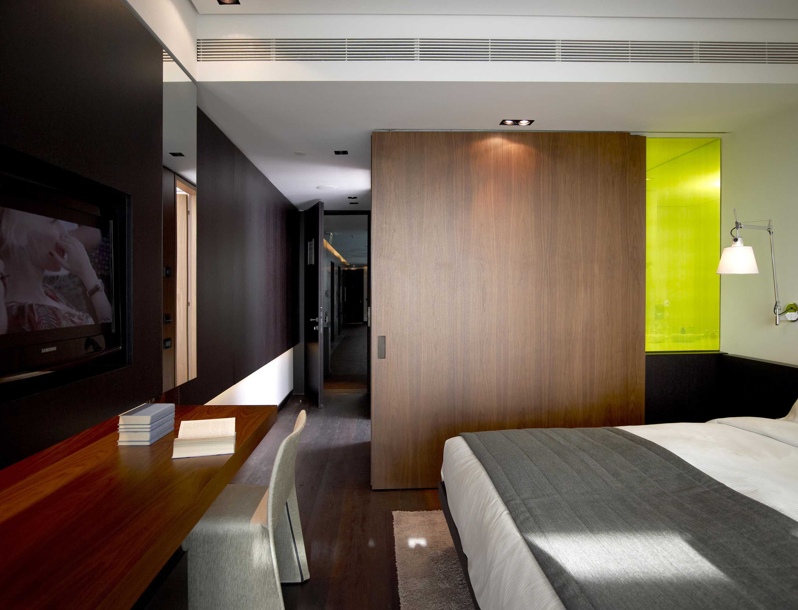 Gift card for The Met Hotel, a Member of Design Hotels Gift card for The Met Hotel, a Member of Design Hotels