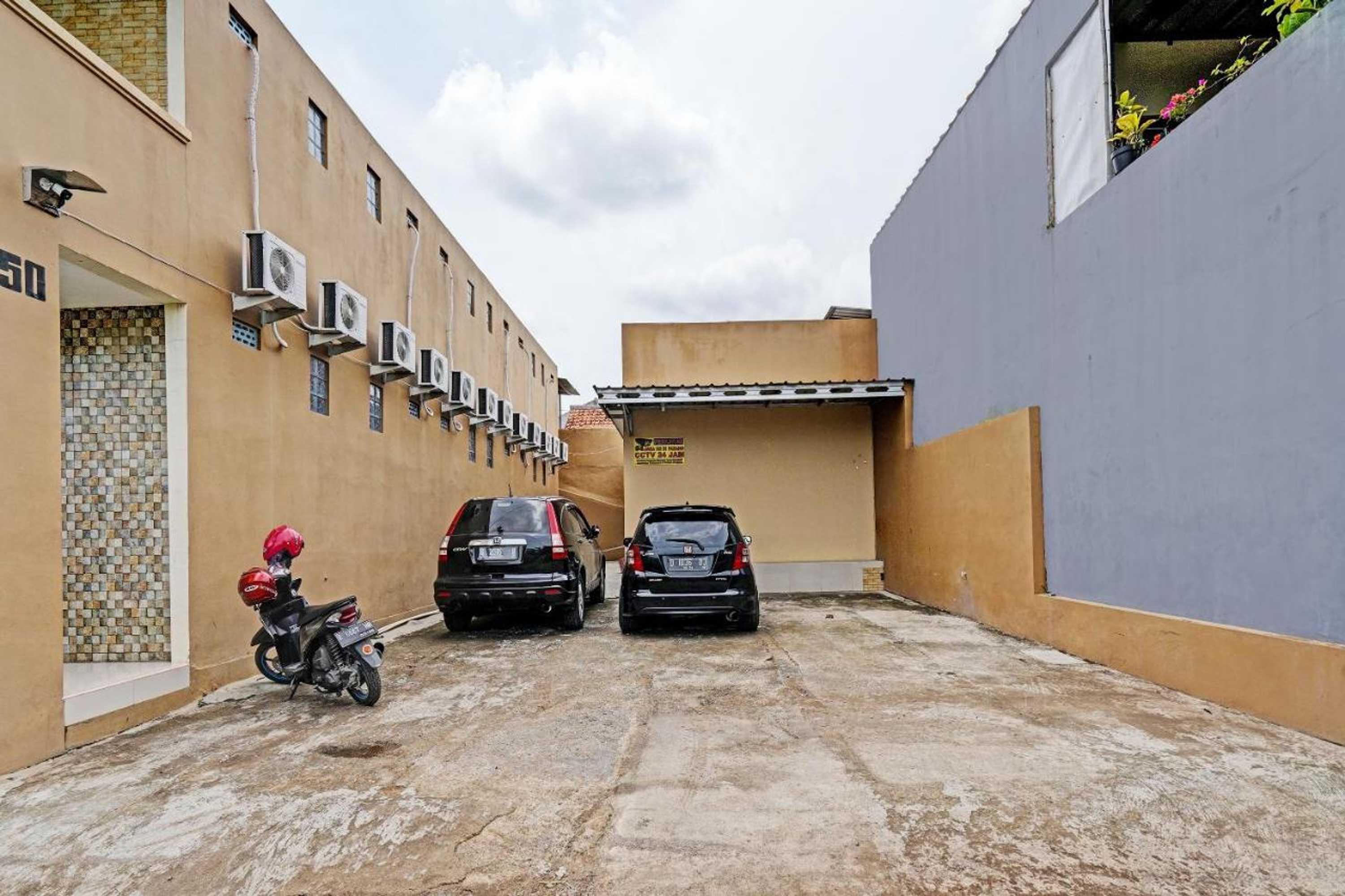 Gift card for Oyo 92062 Pondok Aurel Wahidin