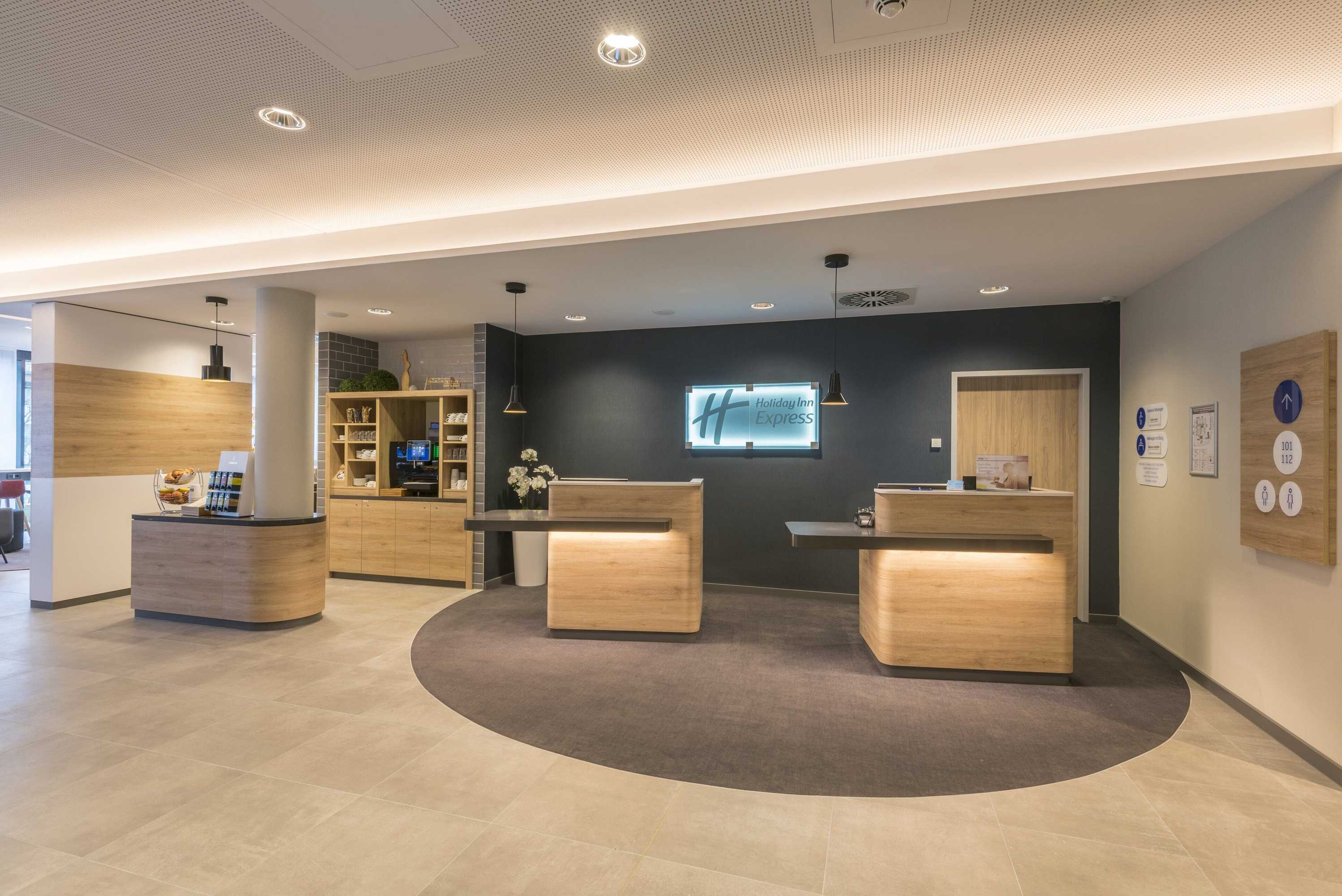 Gift card for Holiday Inn Express Wuppertal - Hauptbahnhof by Ihg Gift card for Holiday Inn Express Wuppertal - Hauptbahnhof by Ihg