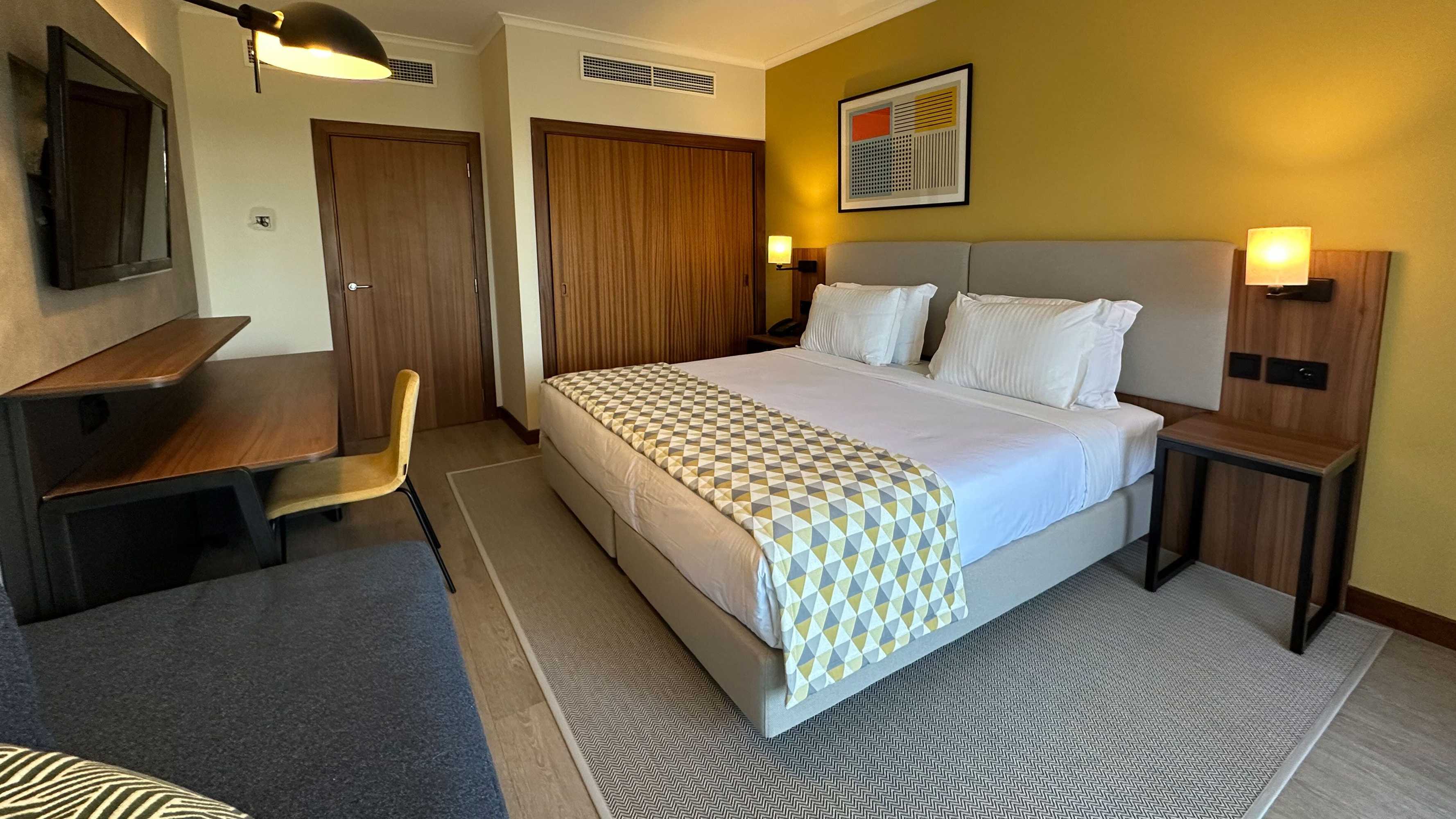 Gift card for Holiday Inn Algarve Albufeira by Ihg Gift card for Holiday Inn Algarve Albufeira by Ihg