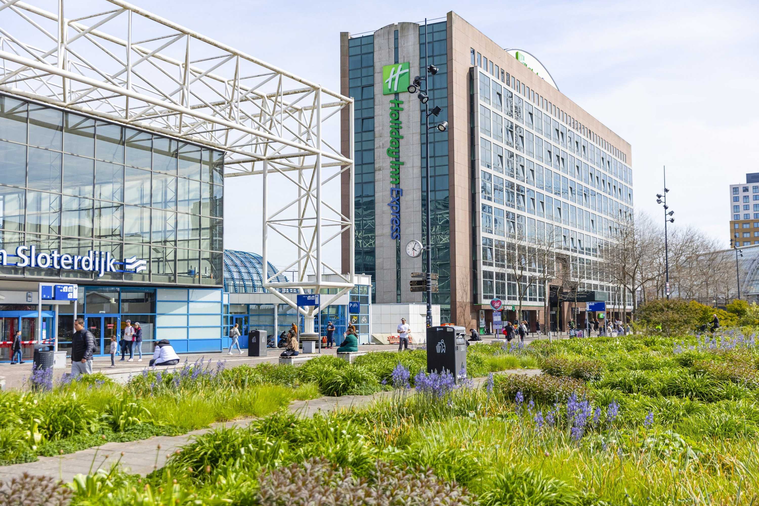 Gift card for Holiday Inn Express Amsterdam - Sloterdijk Station by Ihg Gift card for Holiday Inn Express Amsterdam - Sloterdijk Station by Ihg