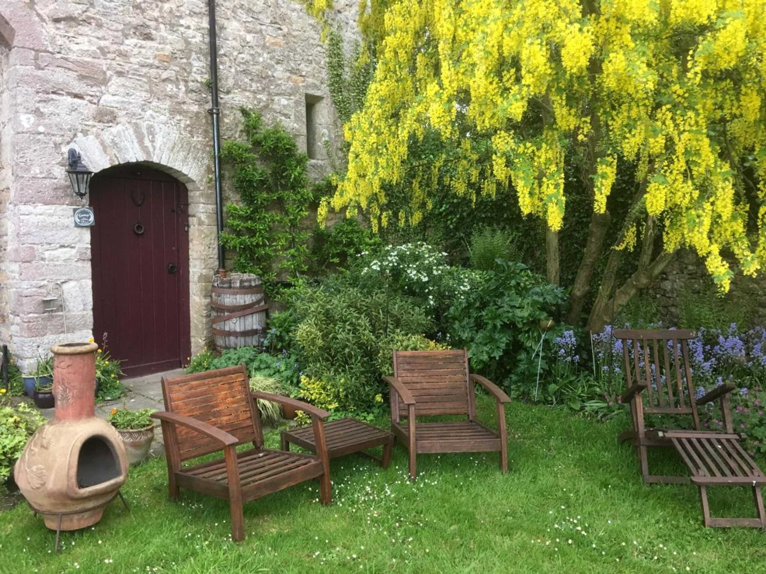 Gift card for Welsh Gatehouse, Historic Castle Which Can Cater For Electric Vehicle Gift card for Welsh Gatehouse, Historic Castle Which Can Cater For Electric Vehicle