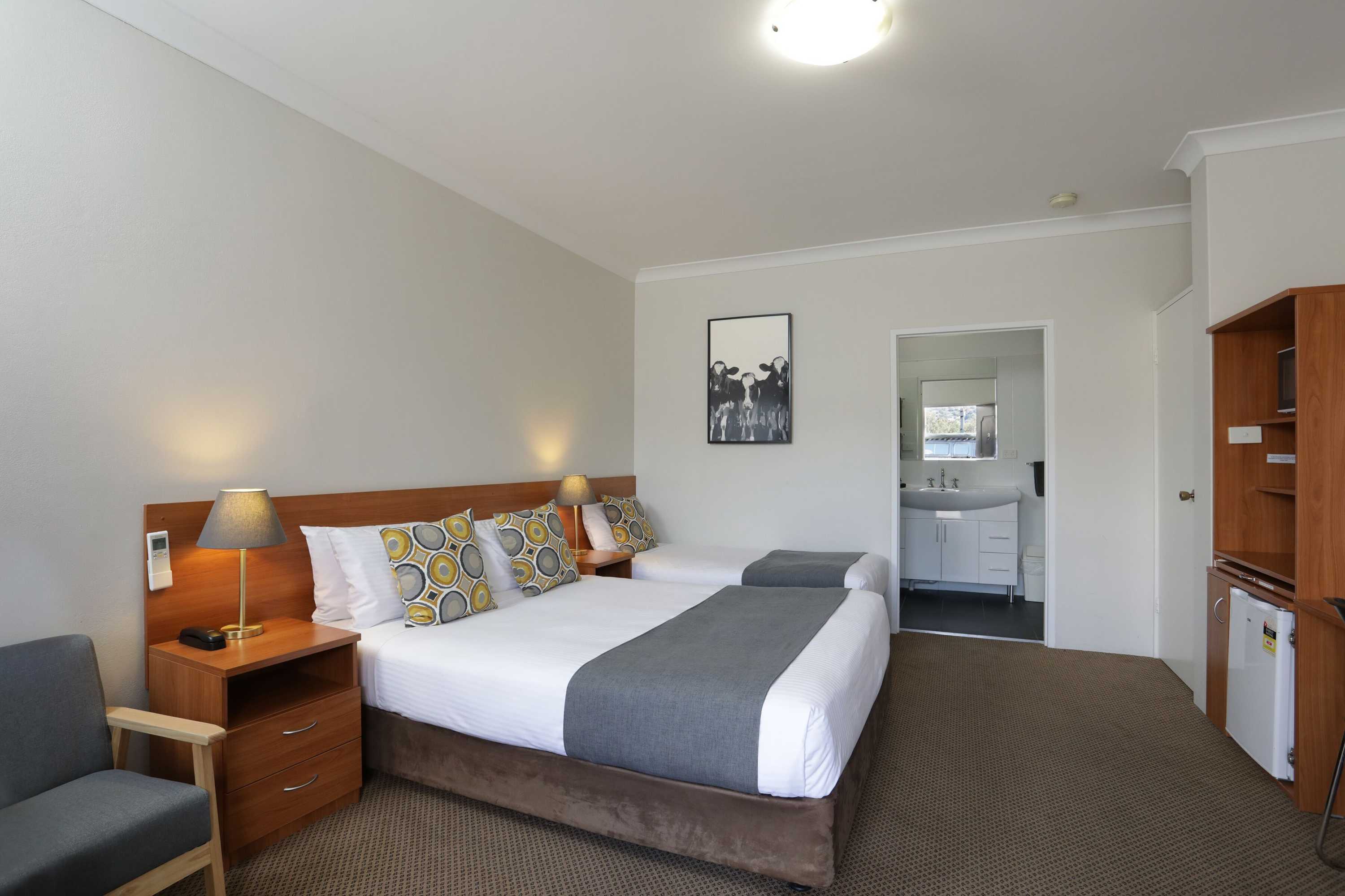 Gift card for Cadman Motor Inn & Apartments Gift card for Cadman Motor Inn & Apartments