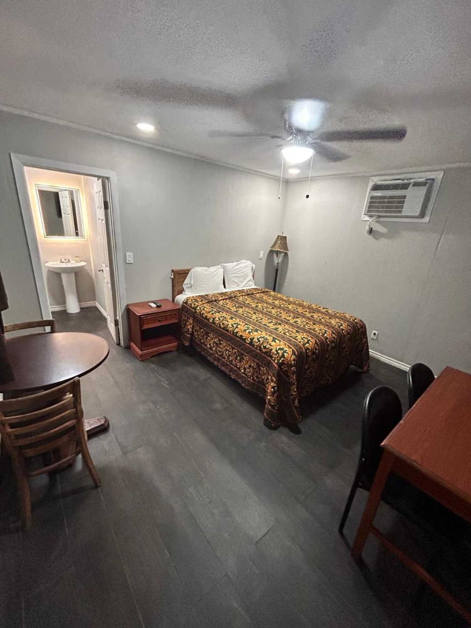 Gift card for Hill Country Inn