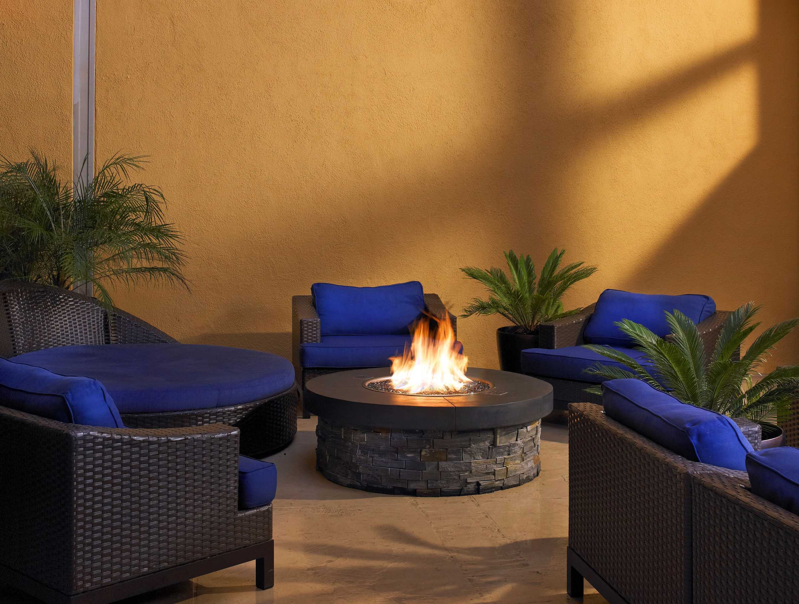 Gift card for Sheraton Agoura Hills Hotel Gift card for Sheraton Agoura Hills Hotel