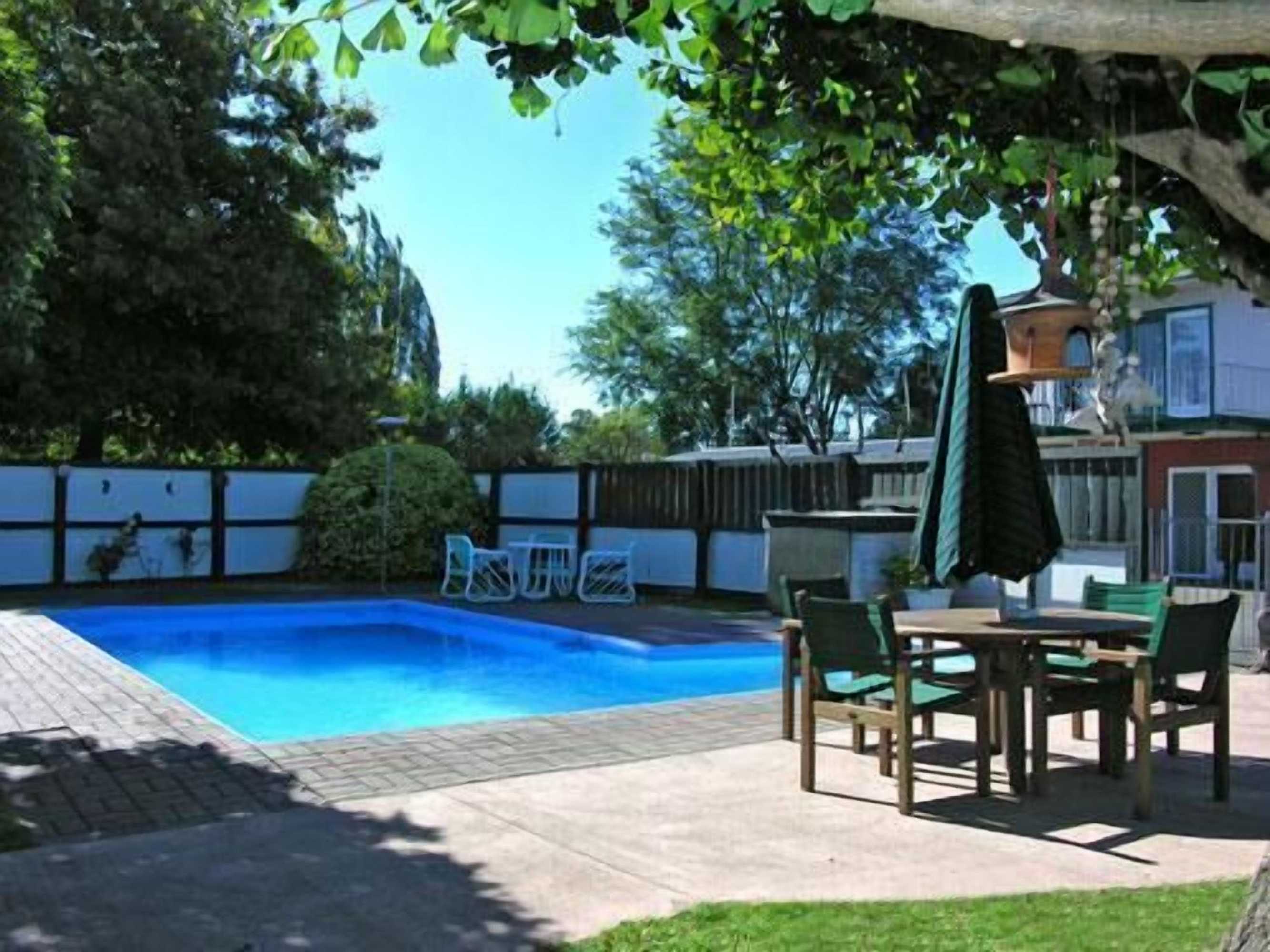 Gift card for Camberley Court Motel Gift card for Camberley Court Motel