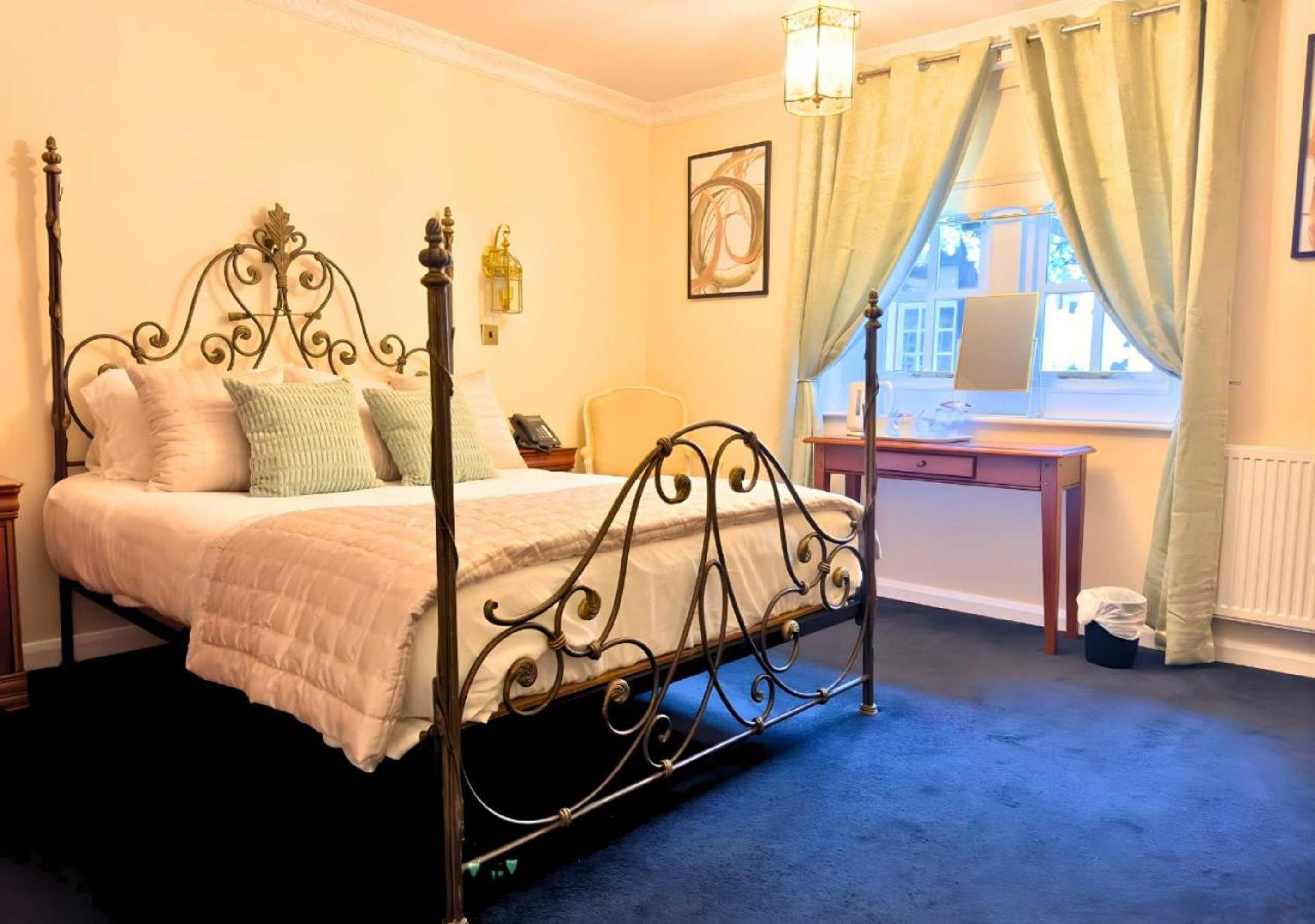 Gift card for Santo's Higham Farm Hotel