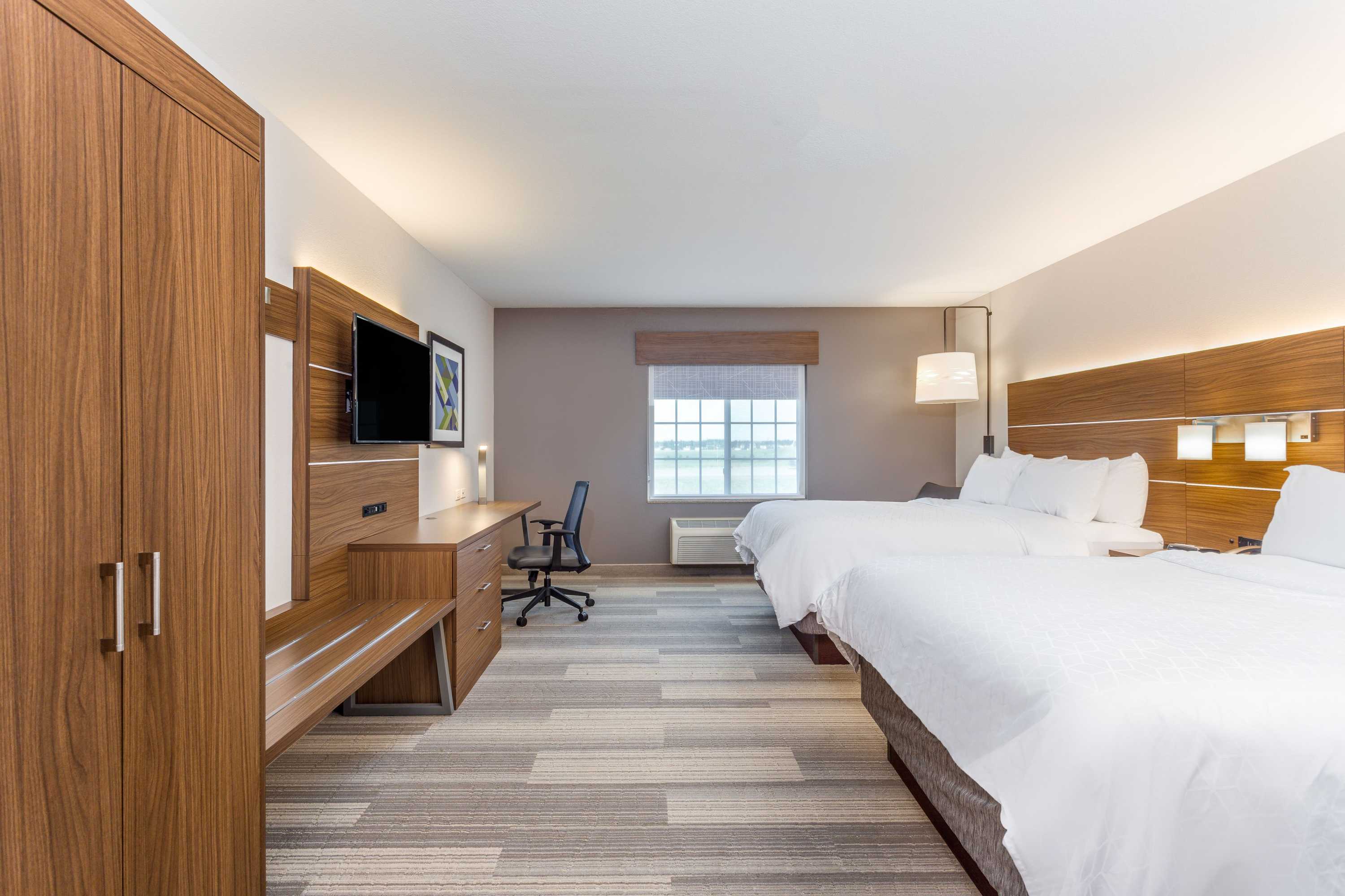 Gift card for Holiday Inn Express & Suites Eau Claire North by Ihg Gift card for Holiday Inn Express & Suites Eau Claire North by Ihg