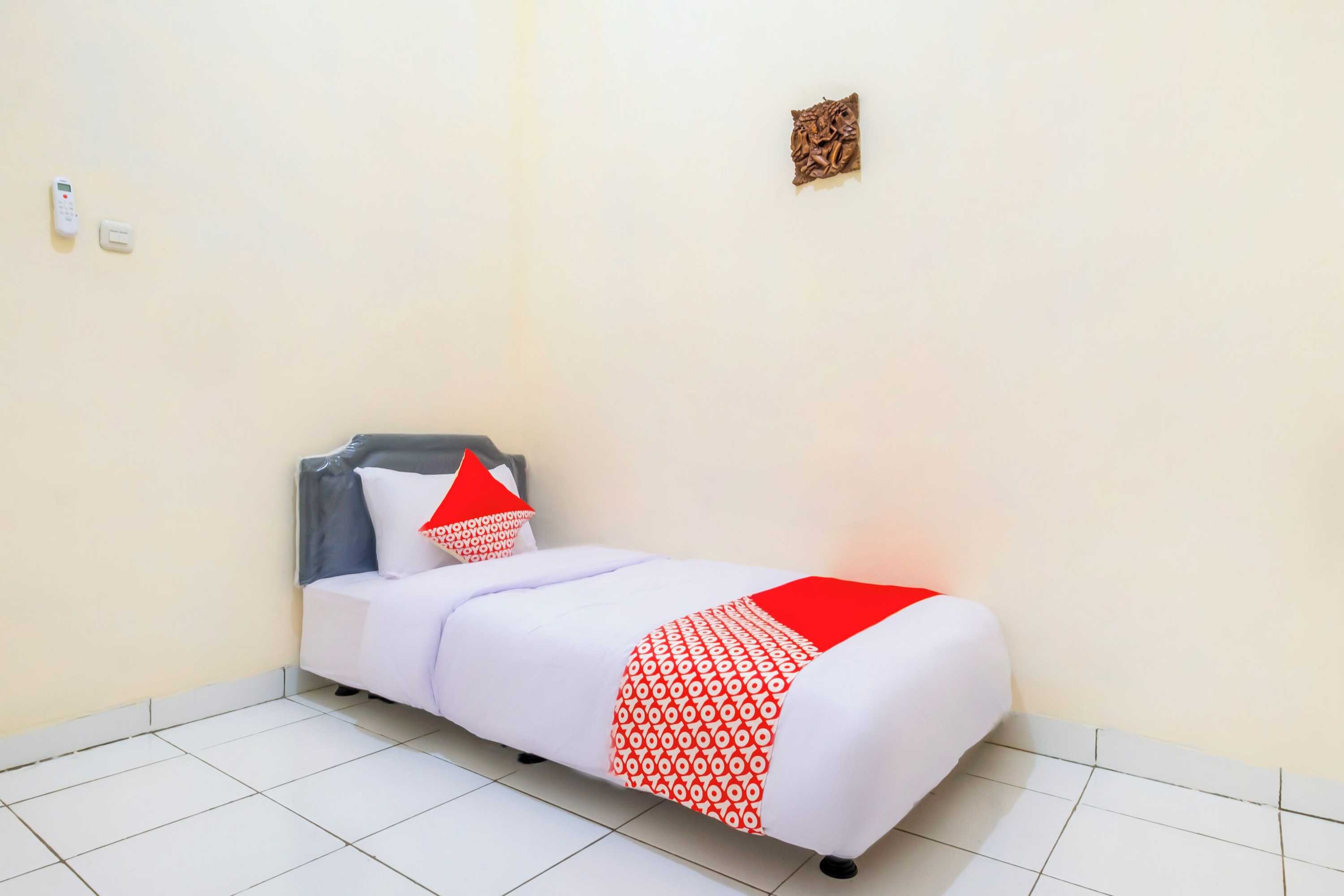 Gift card for Hotel O Syariah Tasikmalaya Near Universitas Siliwangi Formerly Siliwangi Guest House Gift card for Hotel O Syariah Tasikmalaya Near Universitas Siliwangi Formerly Siliwangi Guest House
