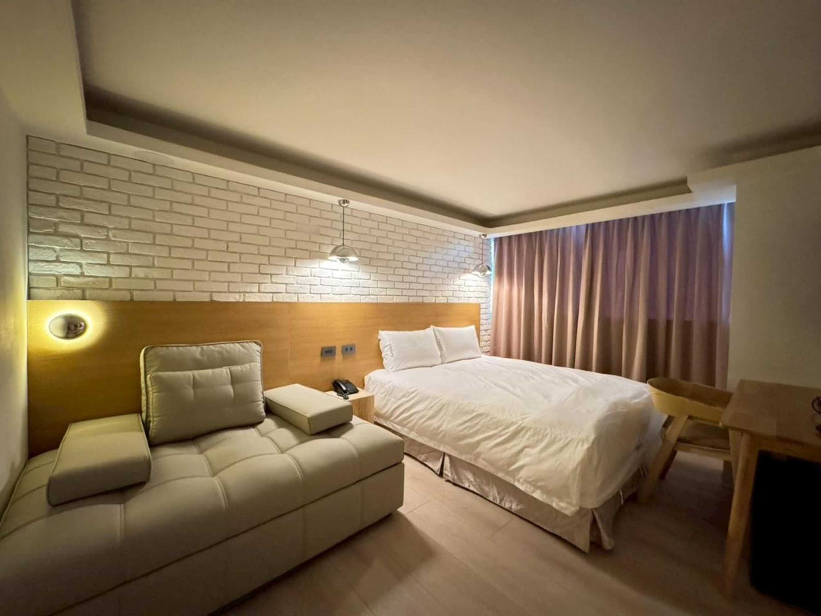 Gift card for Kiwi Express Hotel