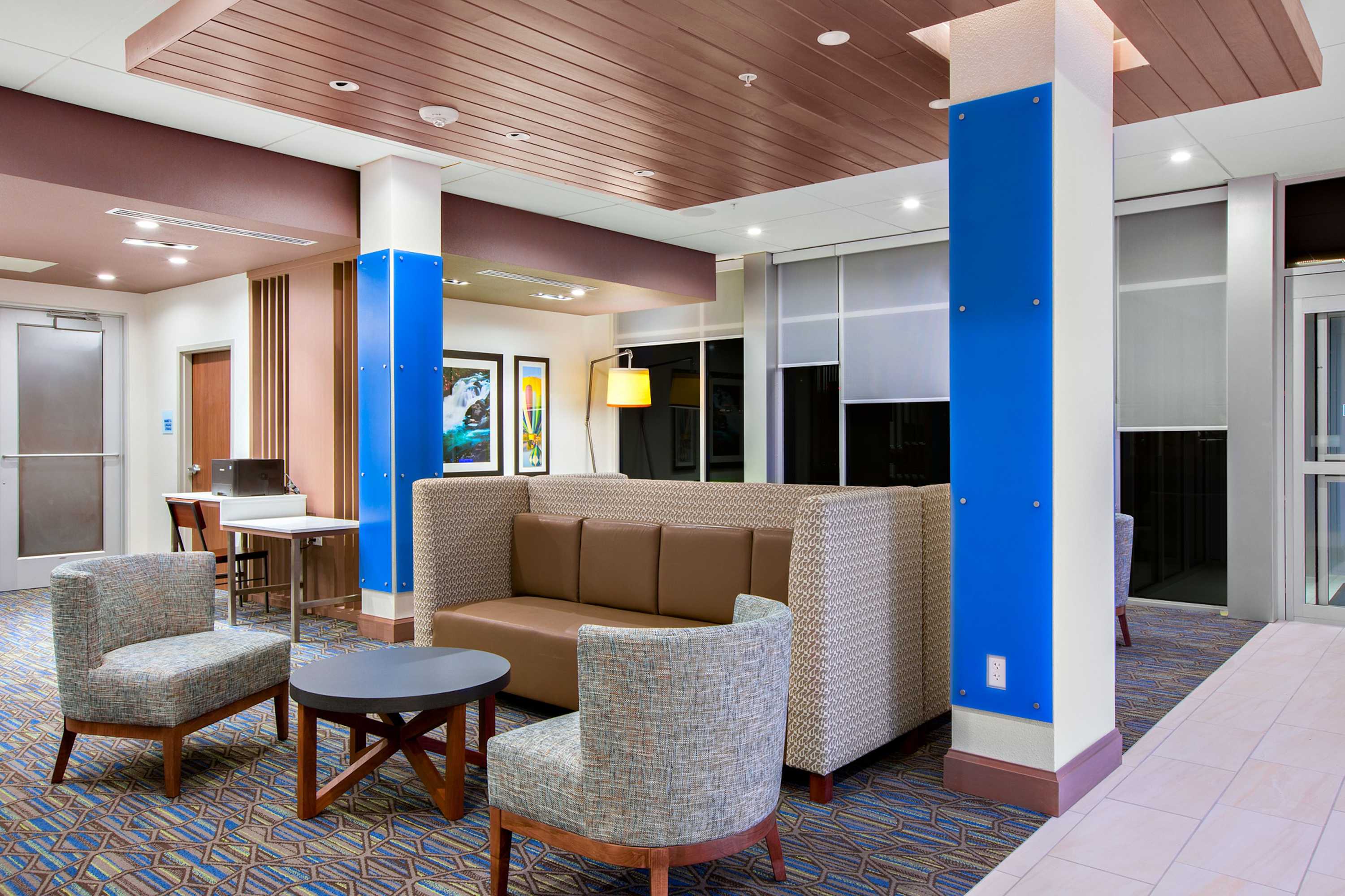 Gift card for Holiday Inn Express & Suites Prosser - Yakima Valley Wine by Ihg Gift card for Holiday Inn Express & Suites Prosser - Yakima Valley Wine by Ihg