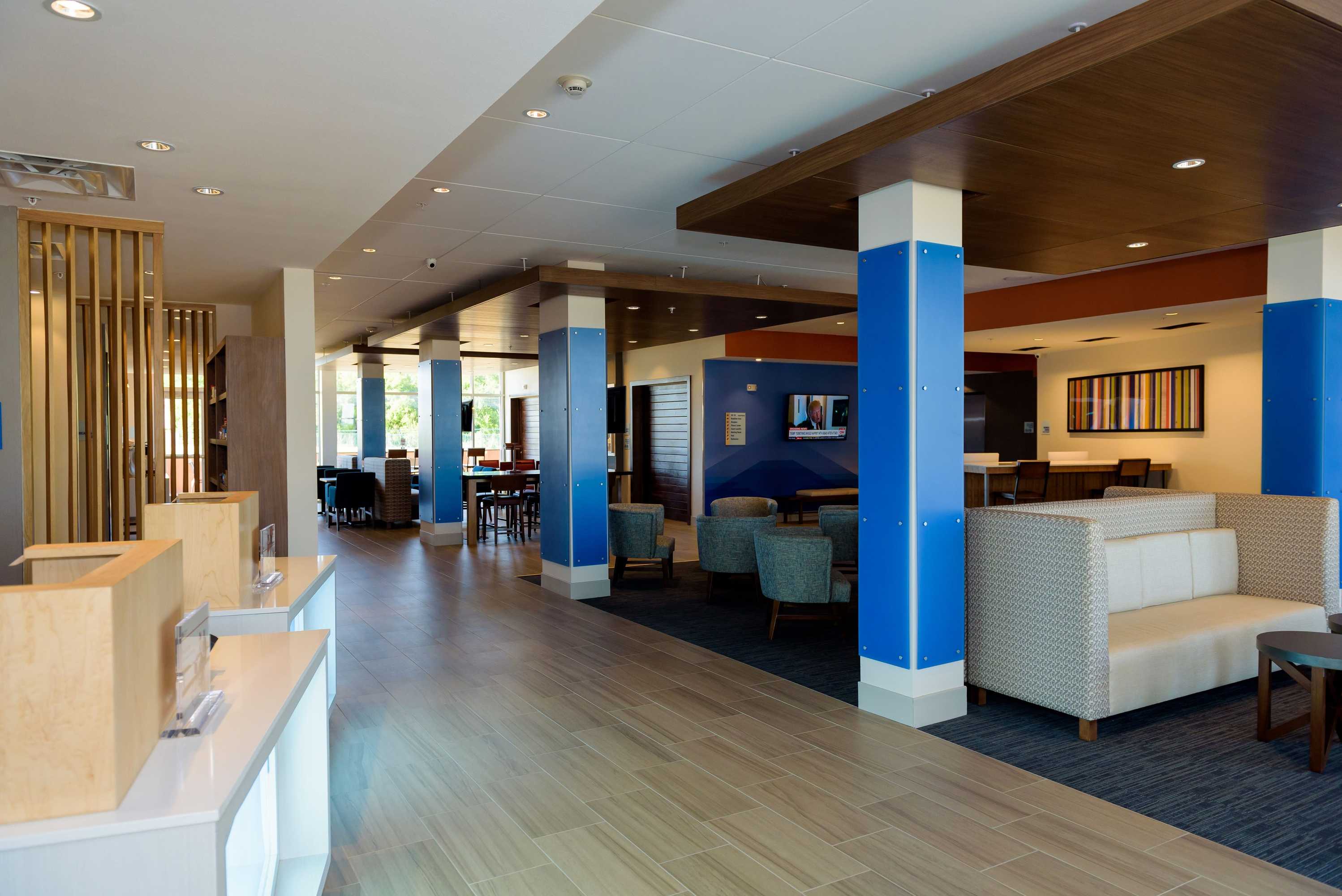Gift card for Holiday Inn Express & Suites Mckinney - Frisco East by Ihg Gift card for Holiday Inn Express & Suites Mckinney - Frisco East by Ihg