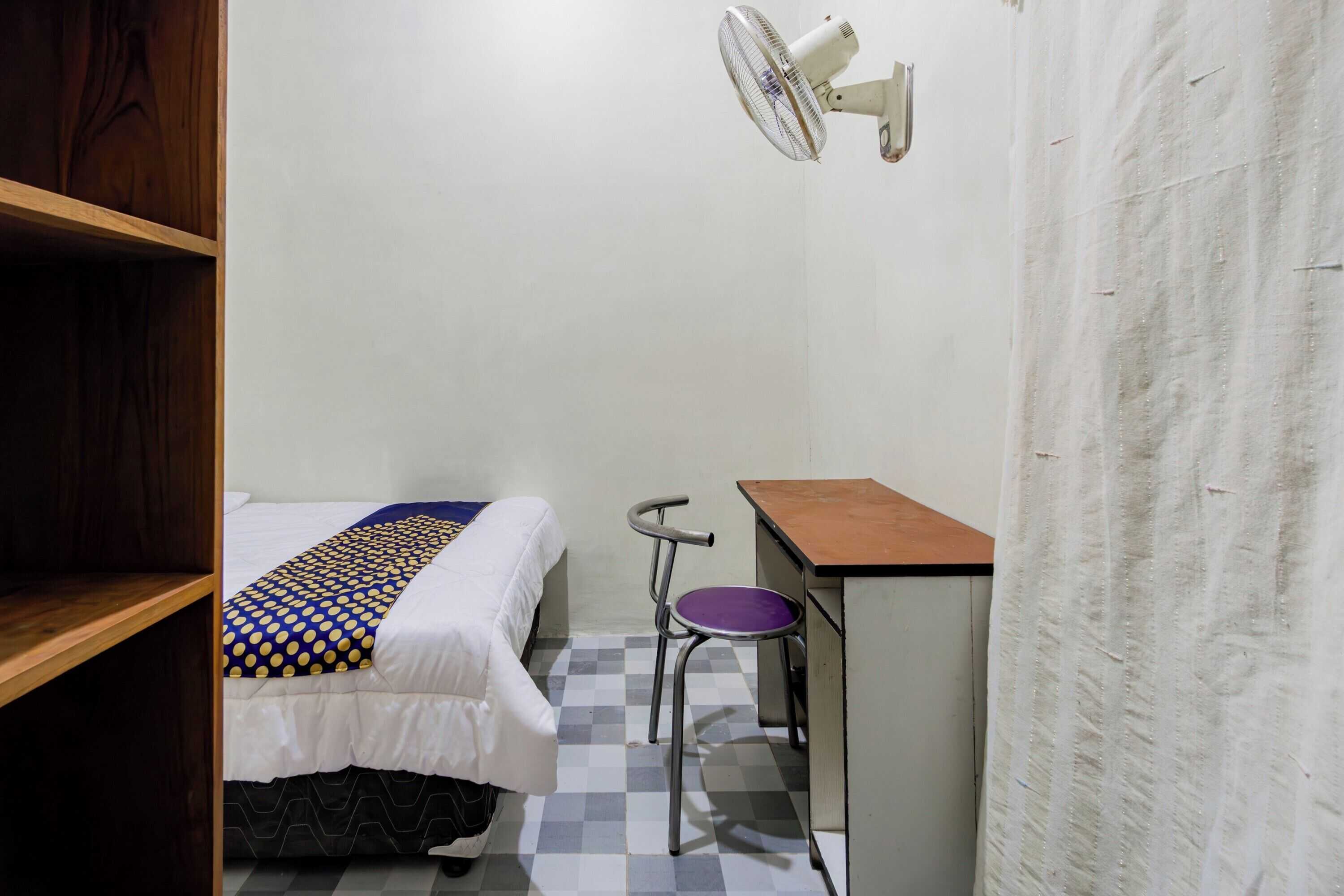 Gift card for Spot ON 93967 Hasna Guest House Syariah Gift card for Spot ON 93967 Hasna Guest House Syariah