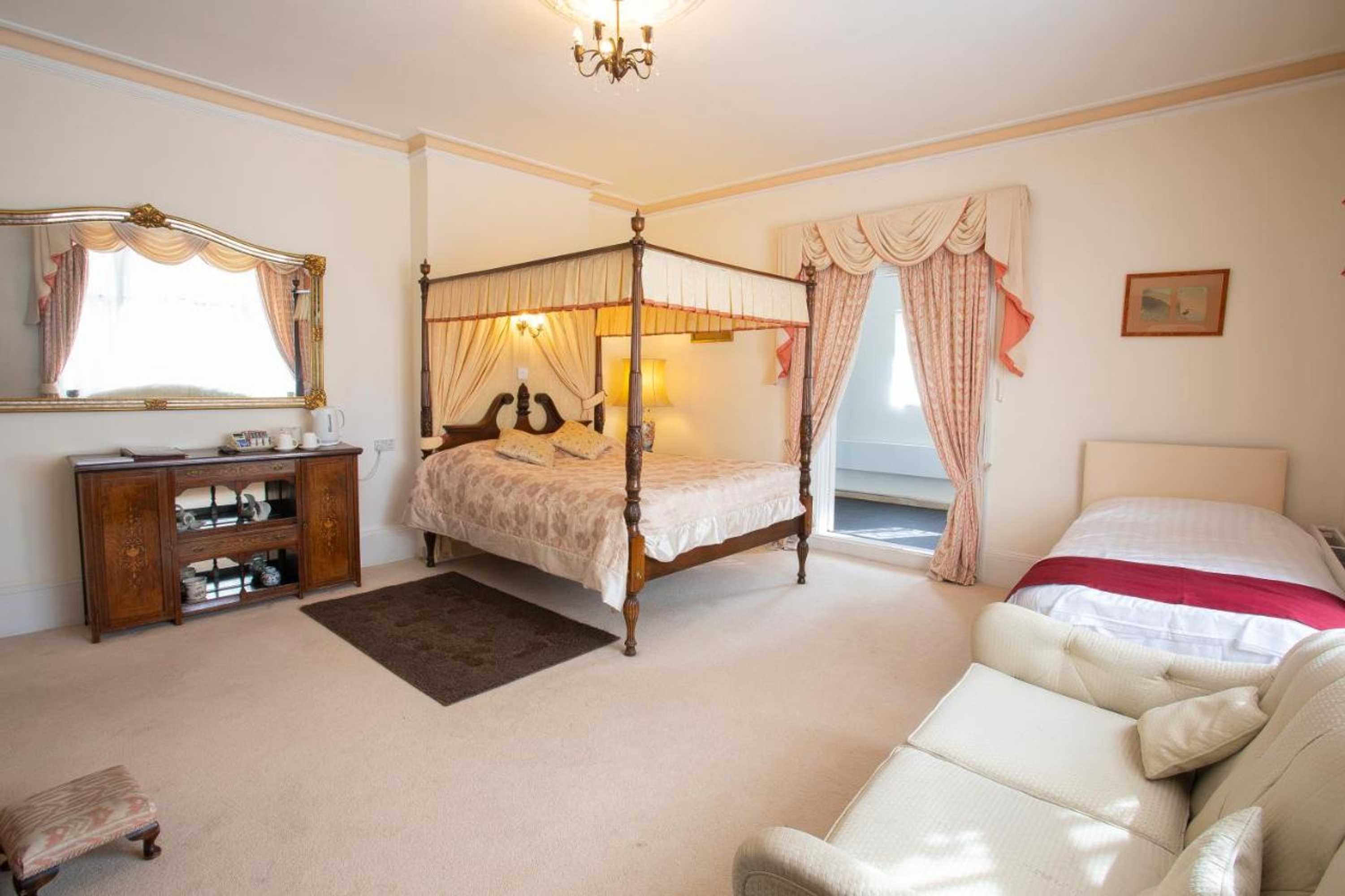 Gift card for Fines Bayliwick Hotel