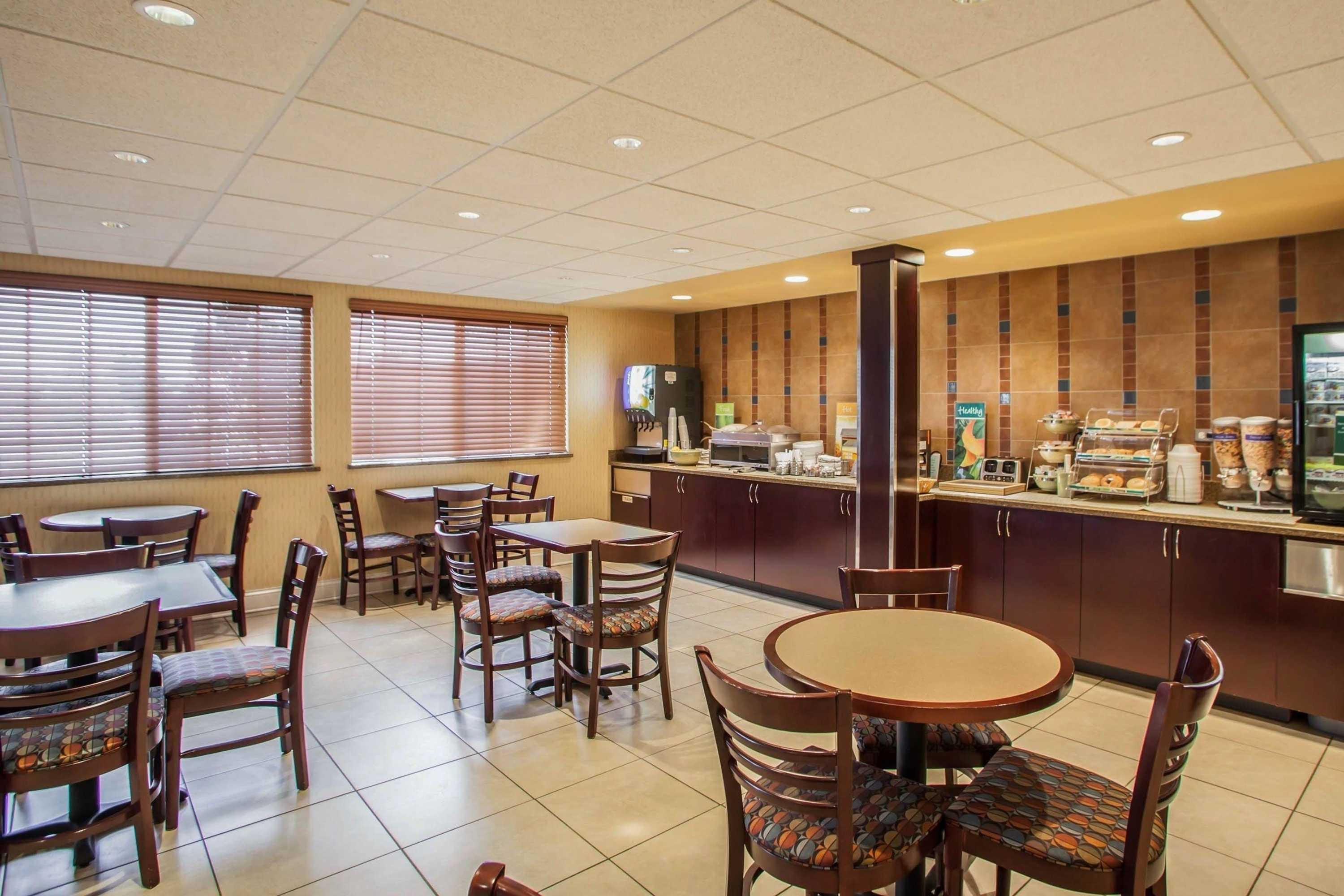 Gift card for Quality Inn & Suites St Charles - West Chicago Gift card for Quality Inn & Suites St Charles - West Chicago