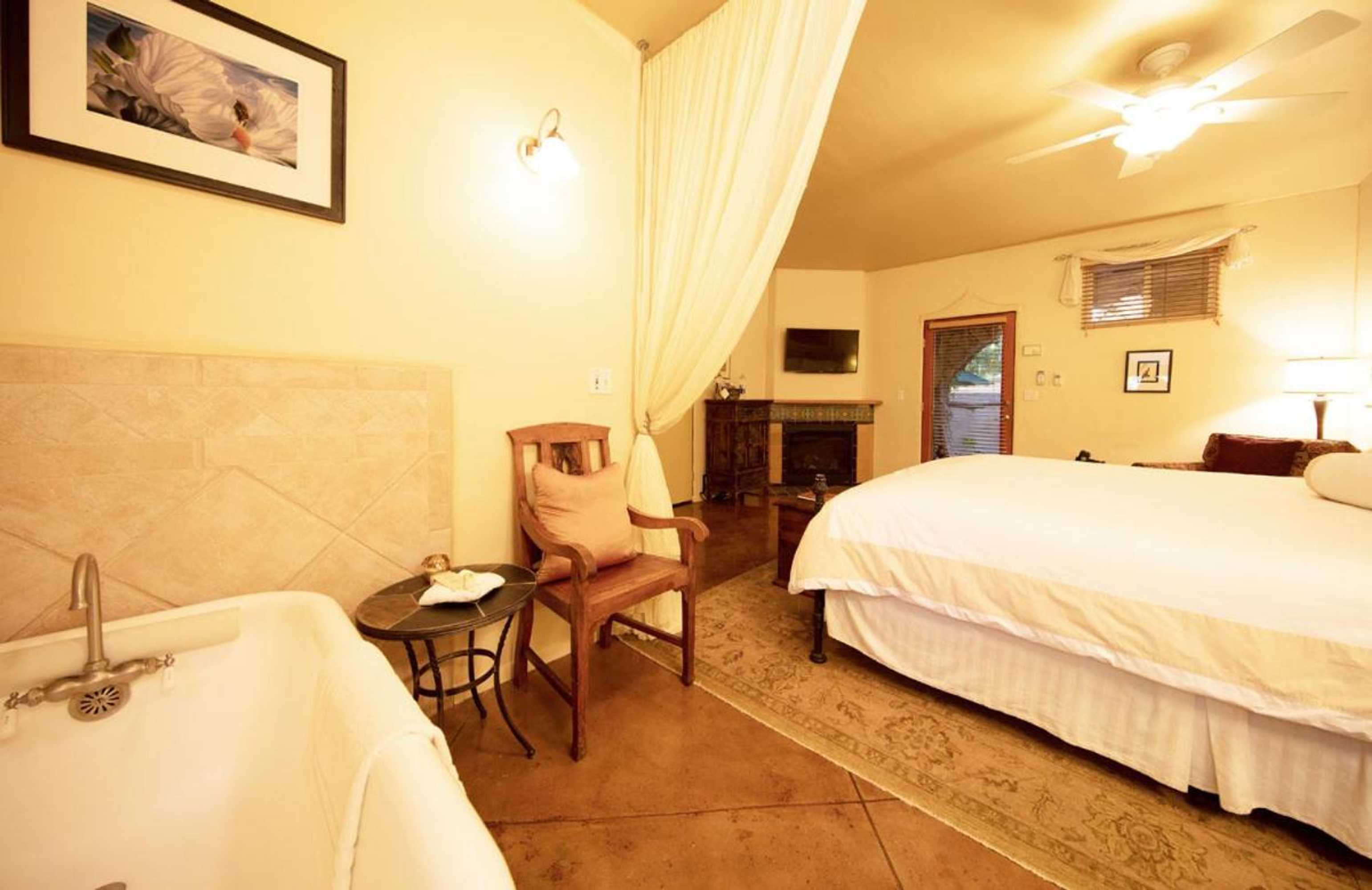 Gift card for The Emerald Iguana Inn