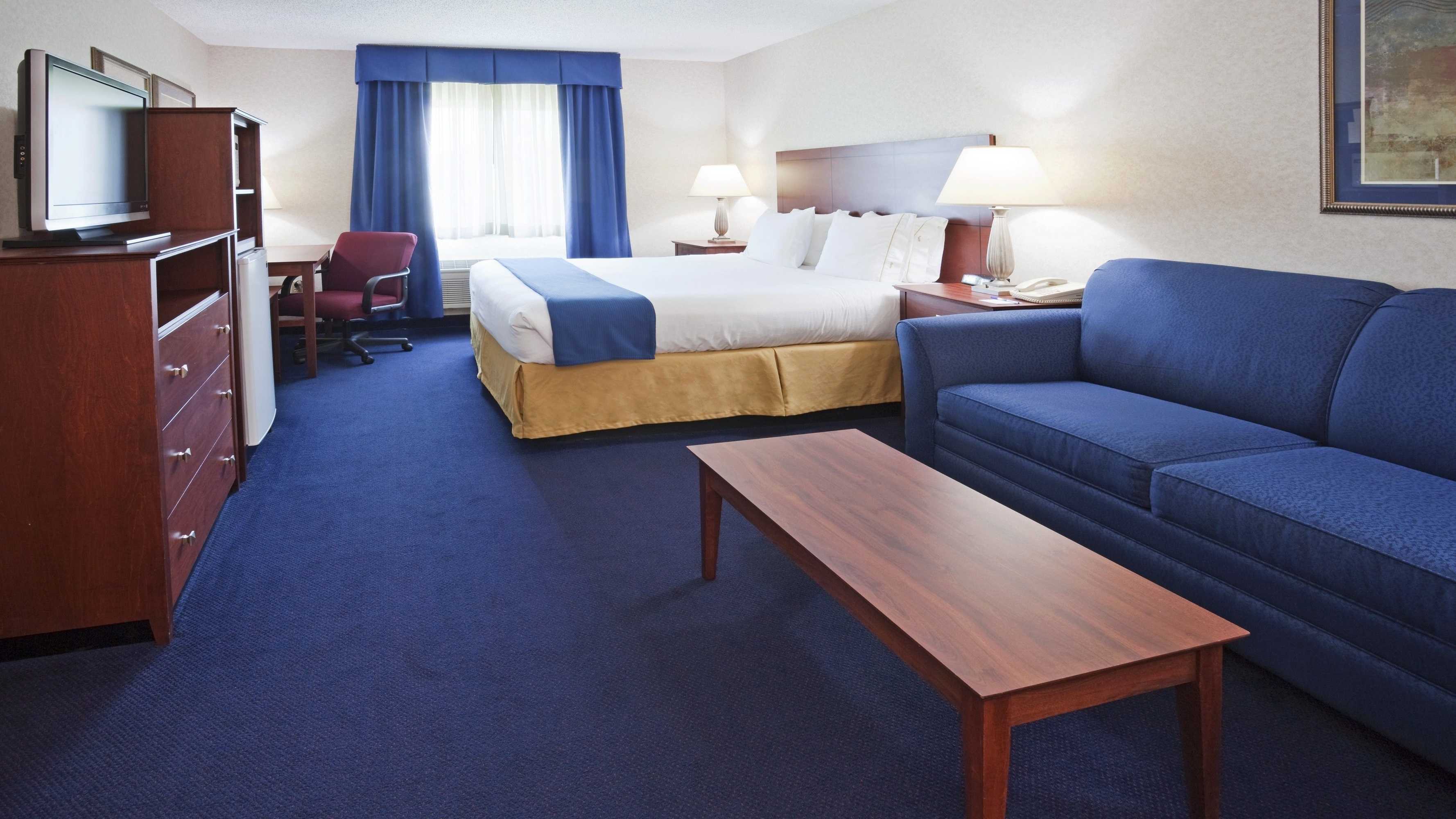 Gift card for Holiday Inn Express Deforest by Ihg Gift card for Holiday Inn Express Deforest by Ihg