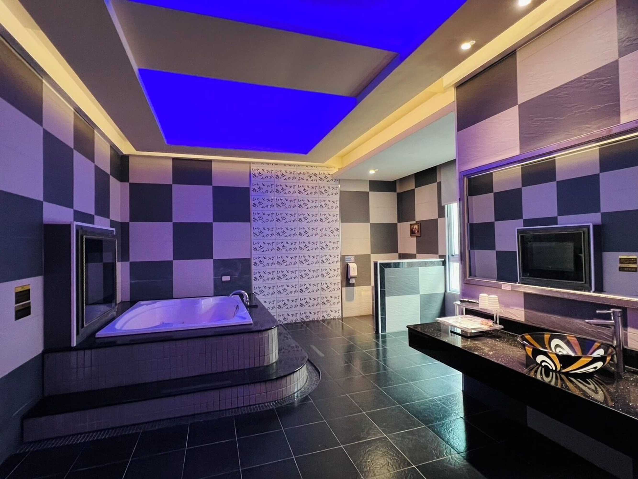 Gift card for Wei Feng Exquisite Motel Pintung Branch