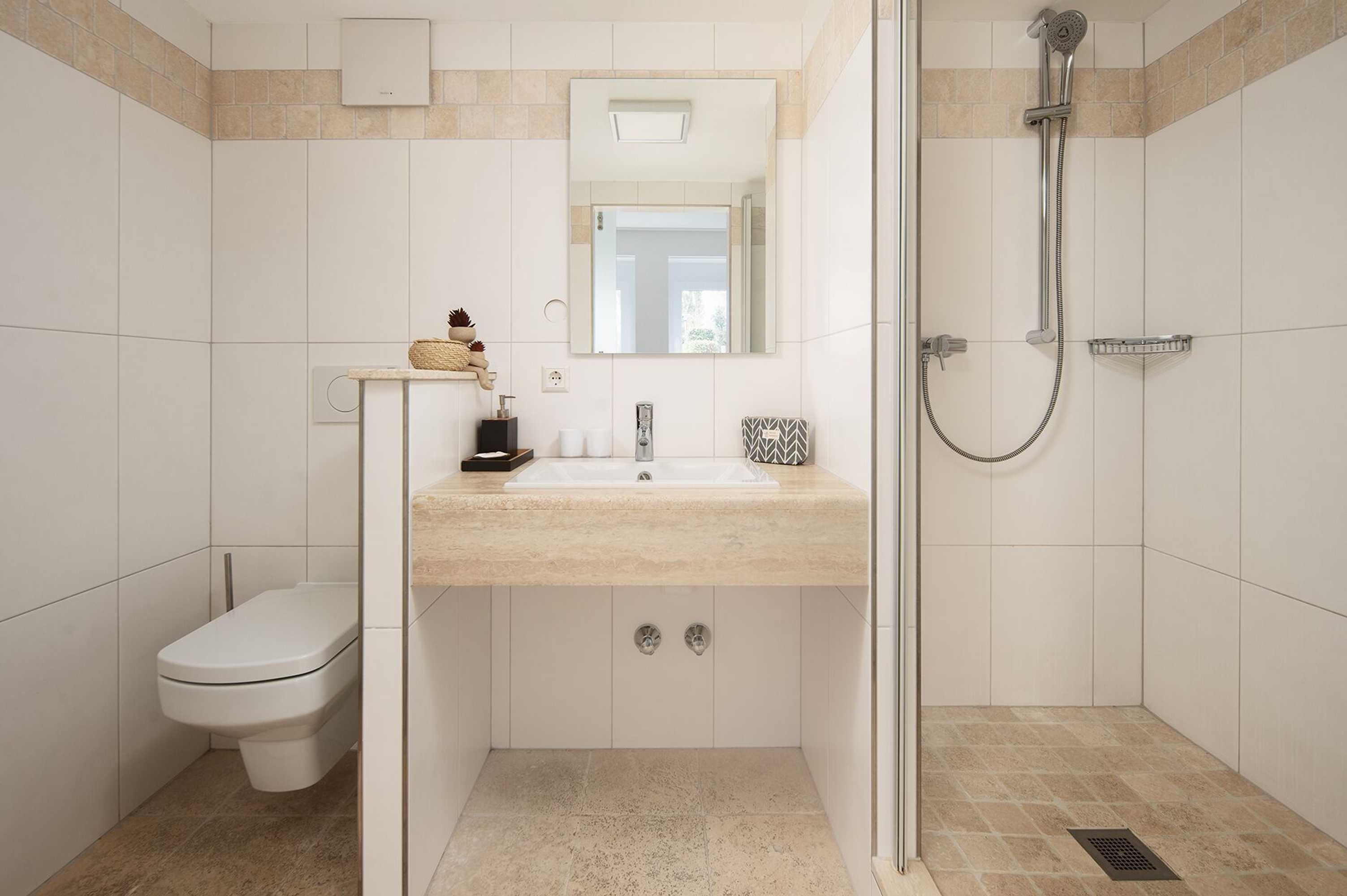 Gift card for Hotel Vier Jahreszeiten Direkt an Den Kliniken Und Therme Bad Krozingen, Nahe Freiburg