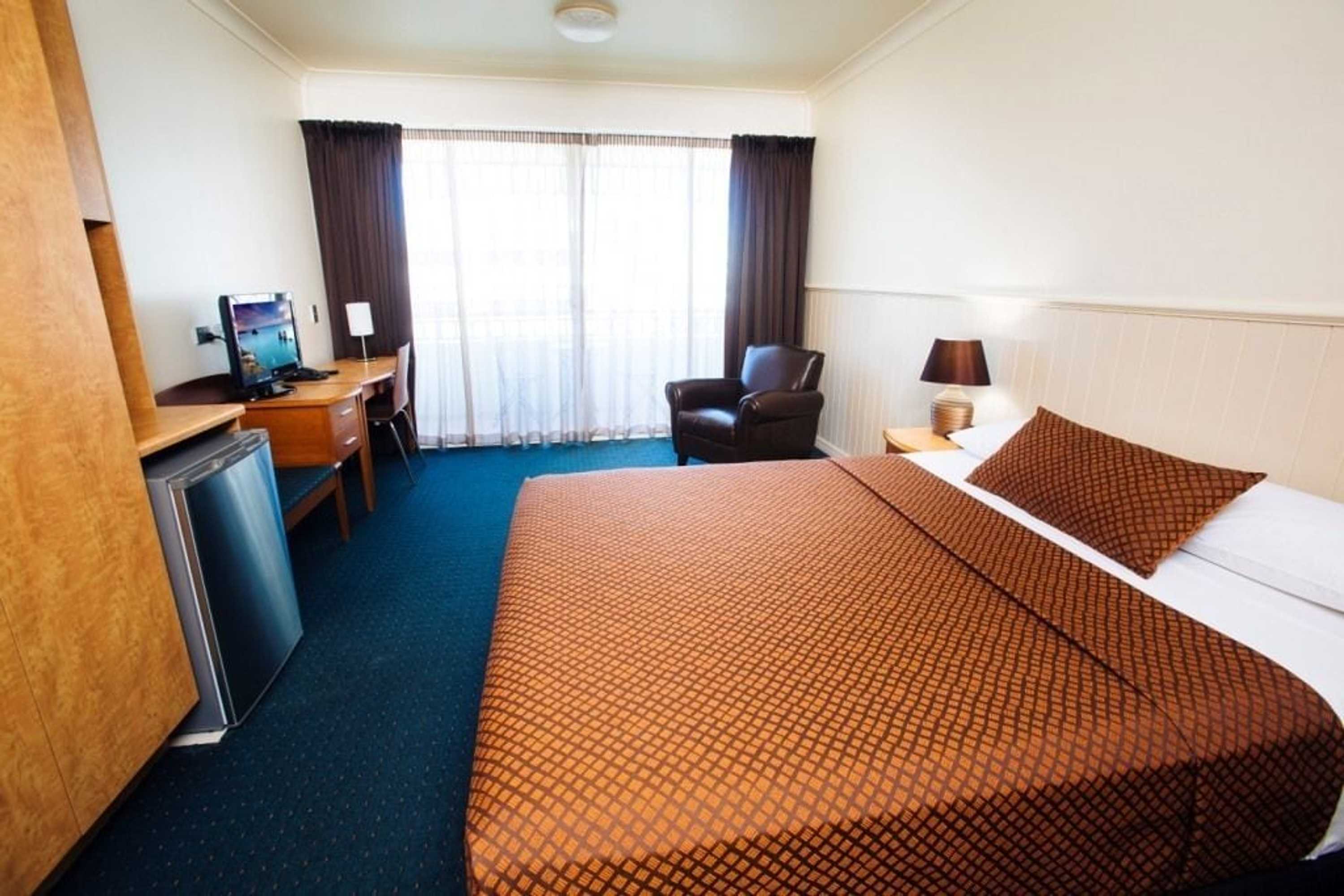 Gift card for City Oasis Inn Townsville, Surestay Collection by BW Gift card for City Oasis Inn Townsville, Surestay Collection by BW