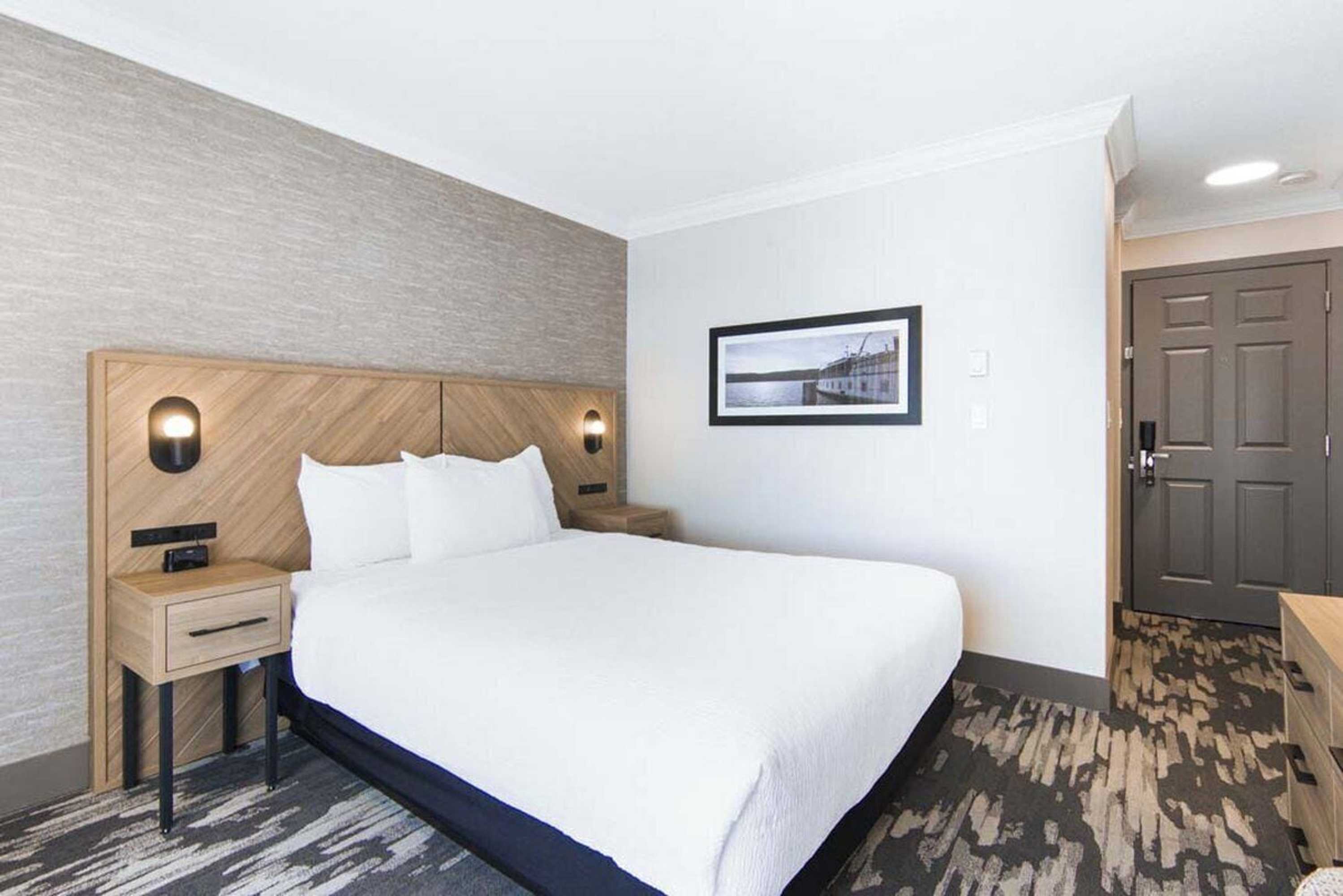 Gift card for Sandman Hotel & Suites Kelowna Gift card for Sandman Hotel & Suites Kelowna
