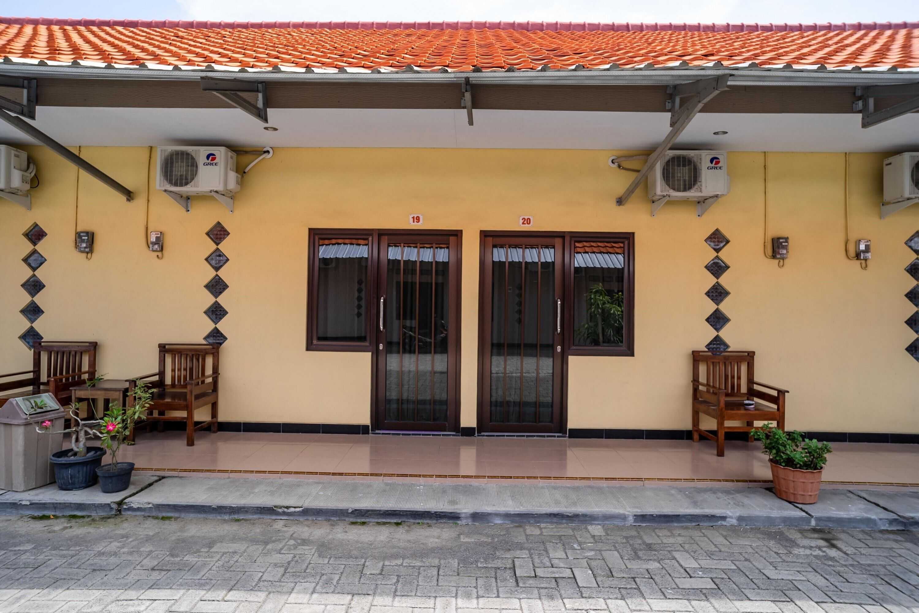 Gift card for Koolkost Syariah Near Transmart Tegal Gift card for Koolkost Syariah Near Transmart Tegal